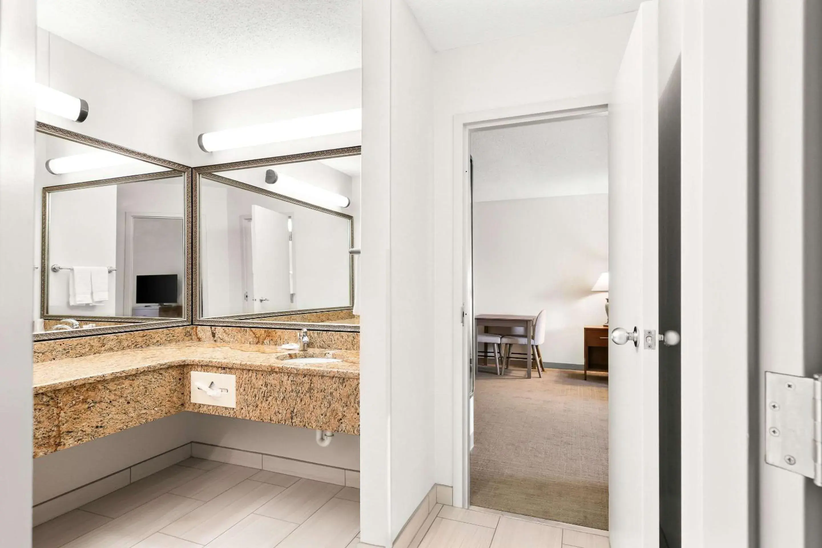 Bathroom in Comfort Inn Pocono Lakes Region Bathroom in Comfort Inn Pocono Lakes Region