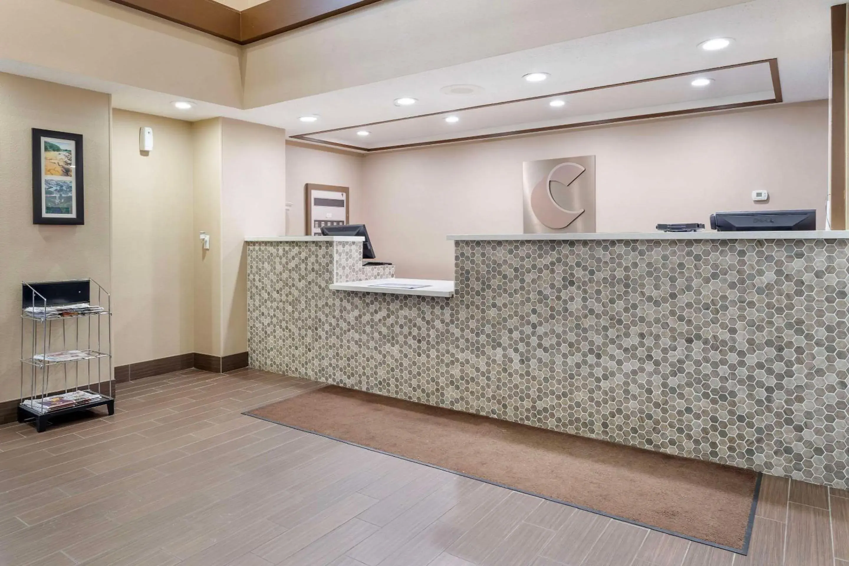 Lobby or reception in Comfort Inn & Suites Johnstown - Richland Town Center Lobby or reception in Comfort Inn & Suites Johnstown - Richland Town Center