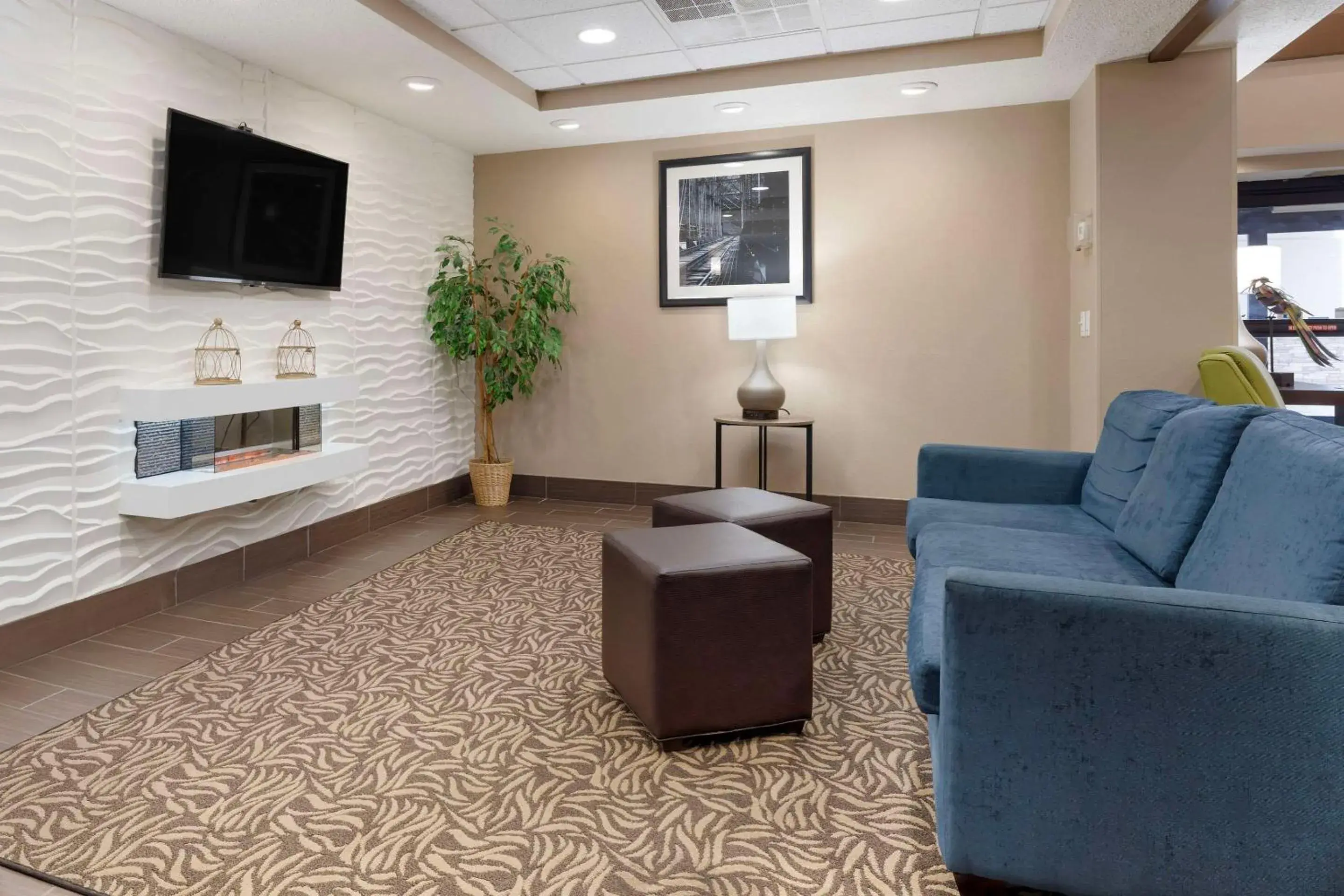Lobby or reception in Comfort Inn & Suites Johnstown - Richland Town Center Lobby or reception in Comfort Inn & Suites Johnstown - Richland Town Center
