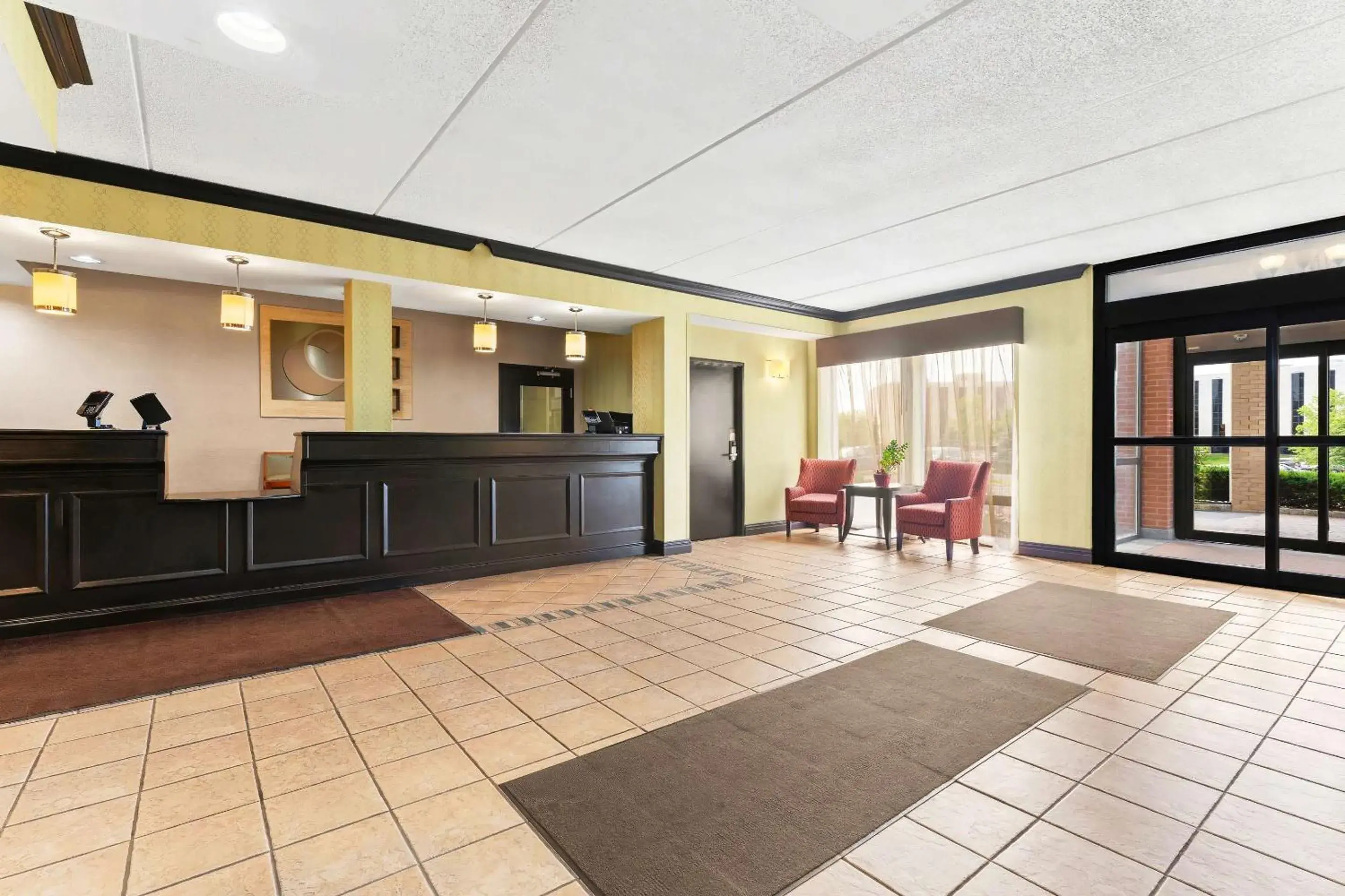 Lobby or reception in Comfort Inn Lehigh Valley West Lobby or reception in Comfort Inn Lehigh Valley West