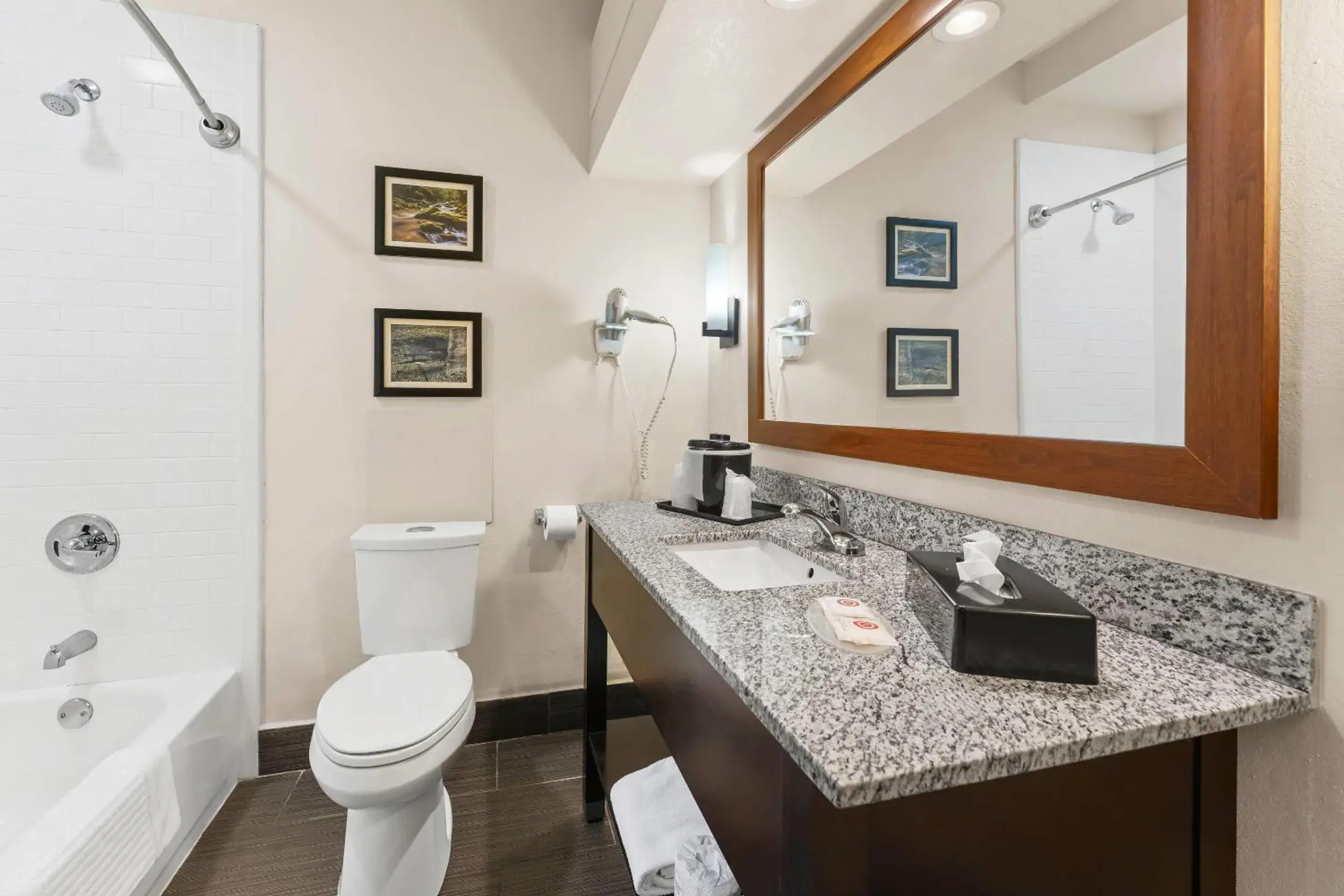 Bedroom in Comfort Inn Lehigh Valley West Bedroom in Comfort Inn Lehigh Valley West