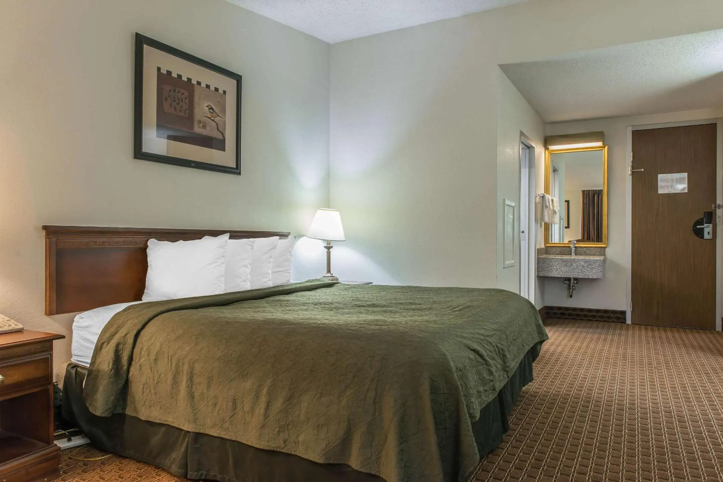 Photo of the whole room in Rodeway Inn Brookville Photo of the whole room in Rodeway Inn Brookville