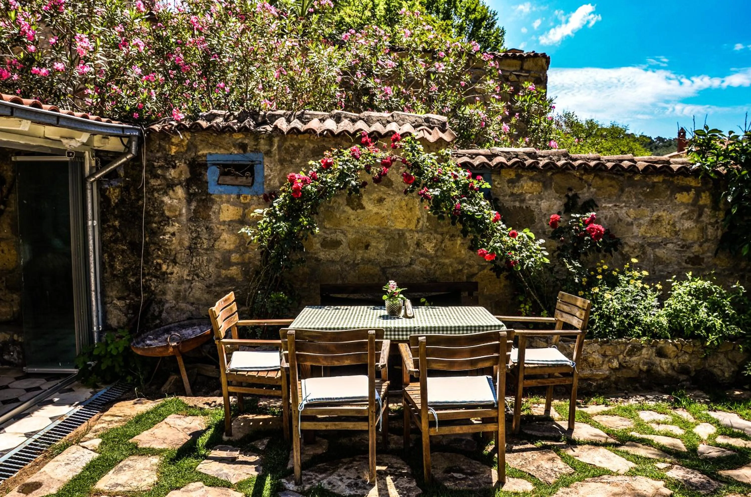 Garden view in Adatepe Otel