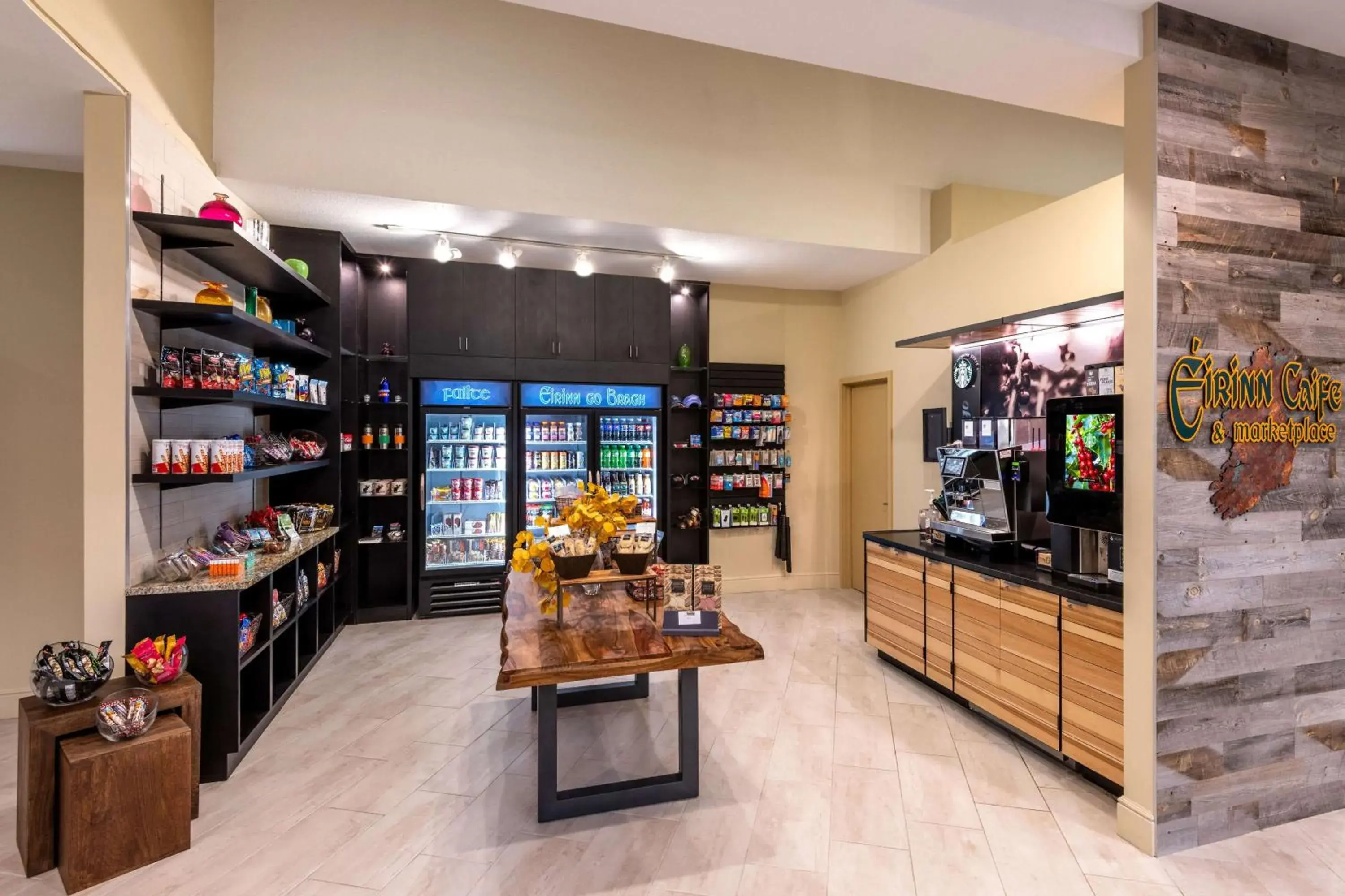 Restaurant/places to eat in DoubleTree by Hilton Hotel Denver - Aurora Restaurant/places to eat in DoubleTree by Hilton Hotel Denver - Aurora