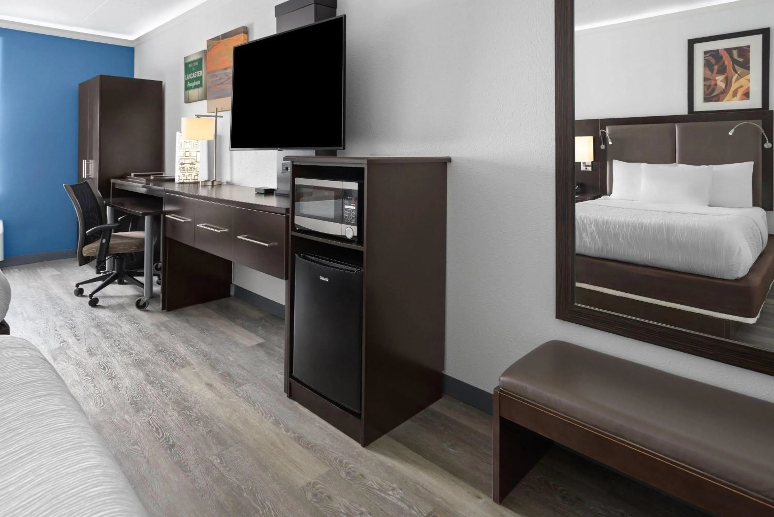 Photo of the whole room, Bed in Baymont by Wyndham Lancaster PA Dutch Country