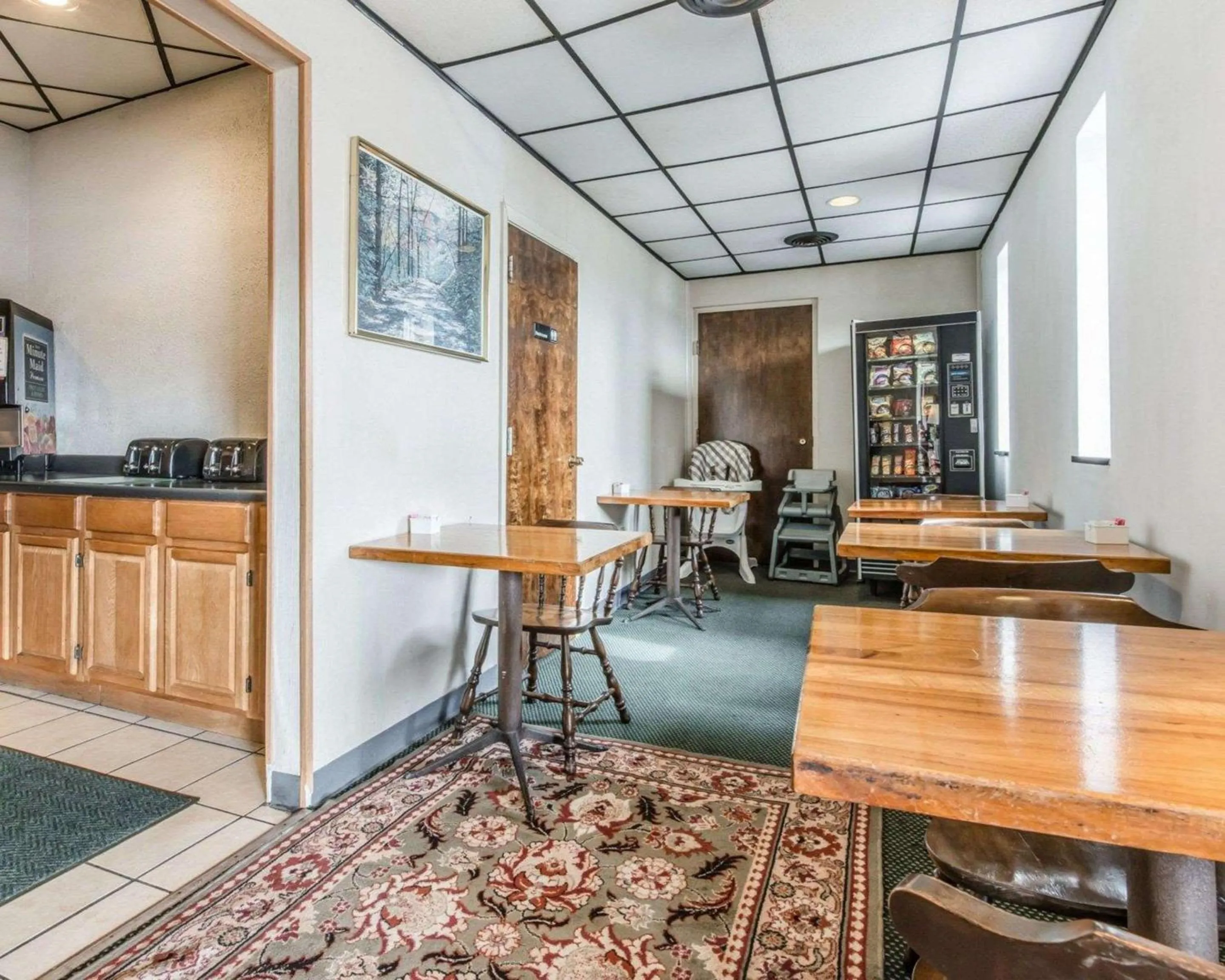 Restaurant/places to eat in Econo Lodge Altoona I-99