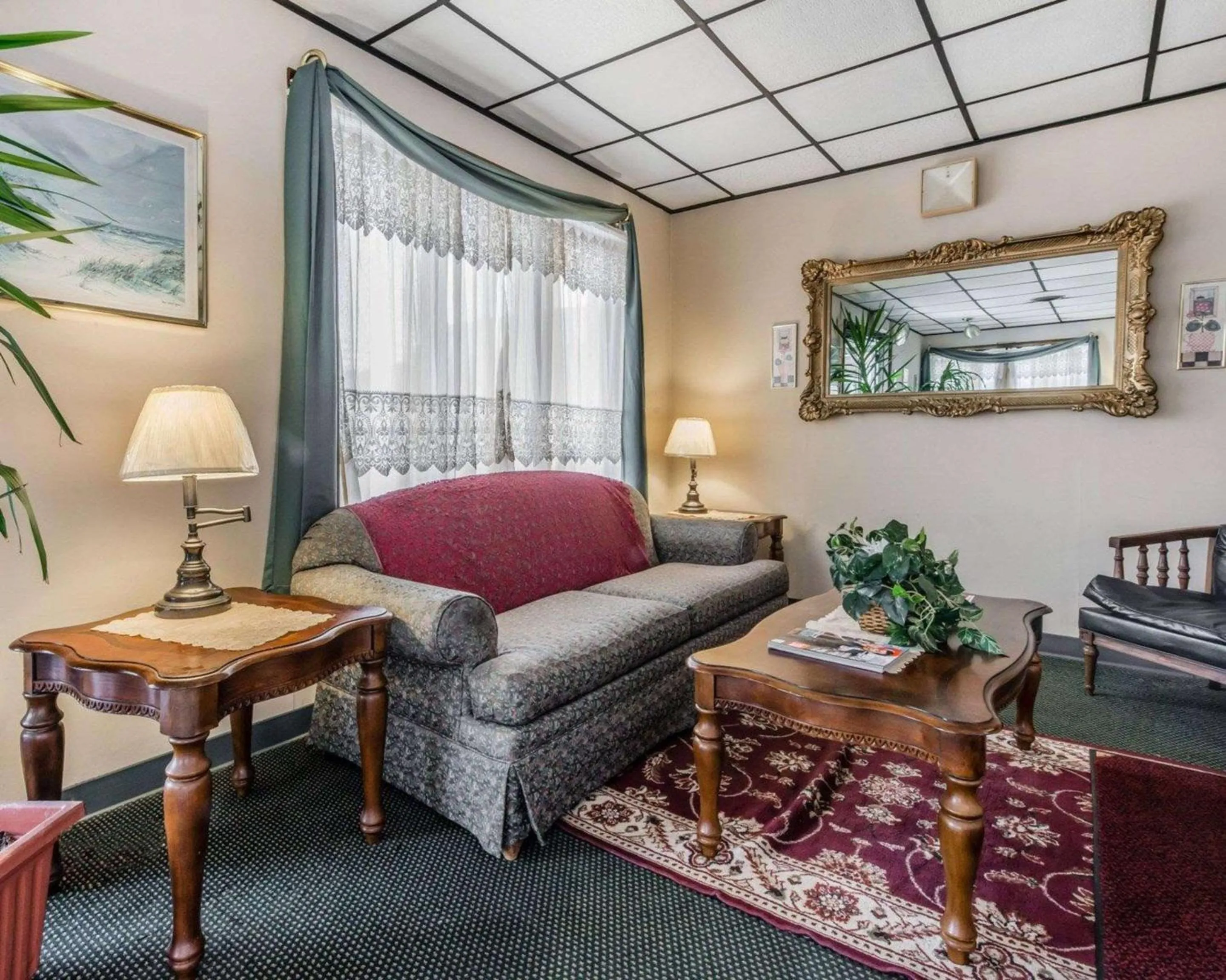 Lobby or reception, Seating Area in Econo Lodge Altoona I-99
