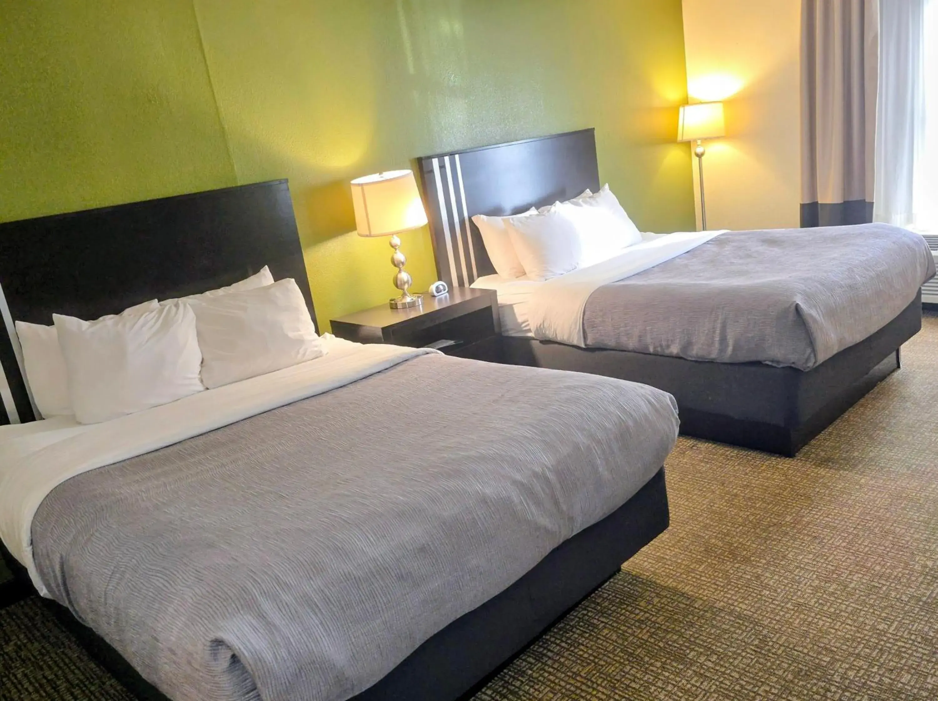 Bed in Quality Inn Selinsgrove Bed in Quality Inn Selinsgrove