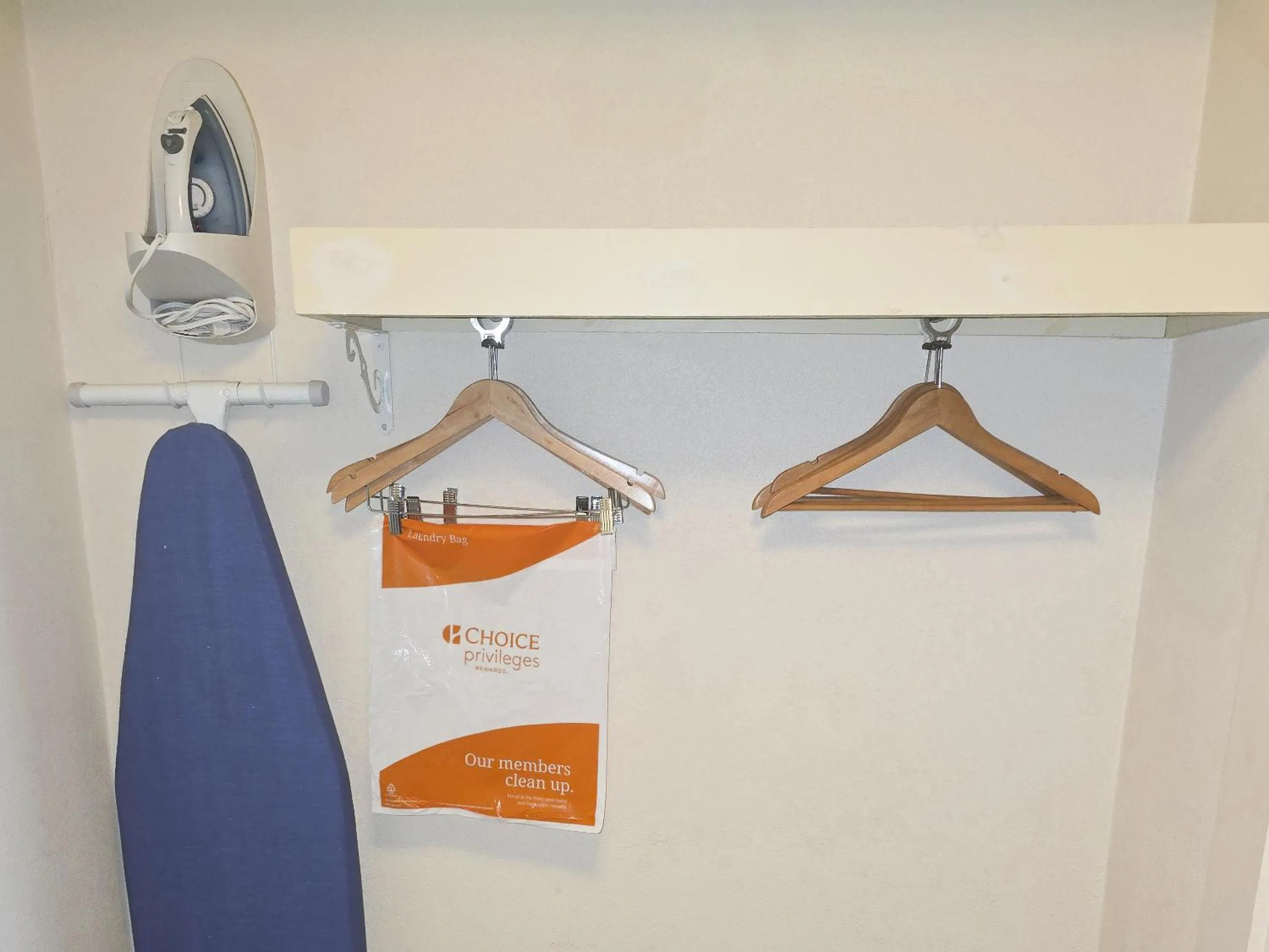 flat iron in Quality Inn Selinsgrove