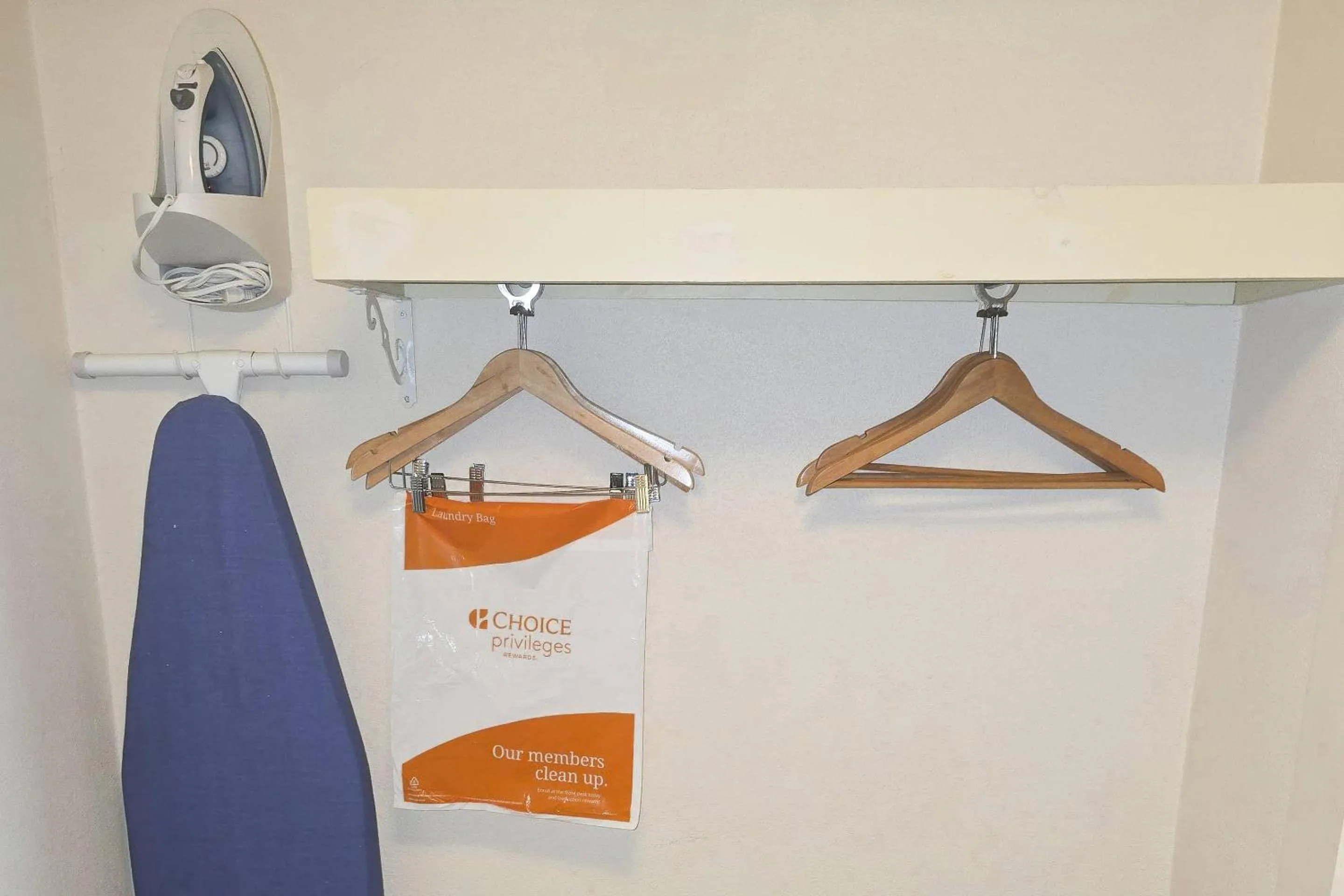 Bedroom in Quality Inn Selinsgrove