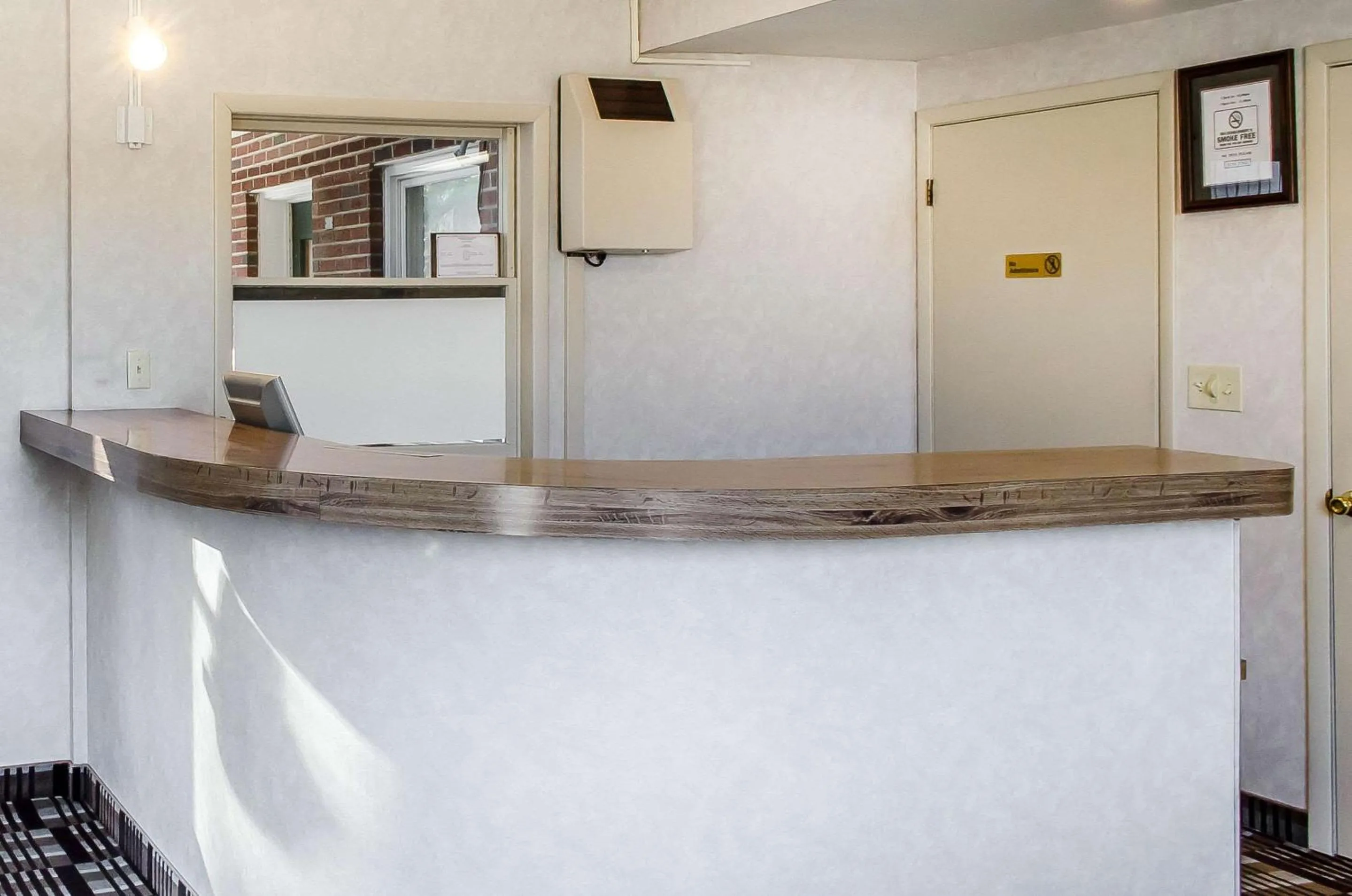 Lobby or reception in Rodeway Inn State College - near University