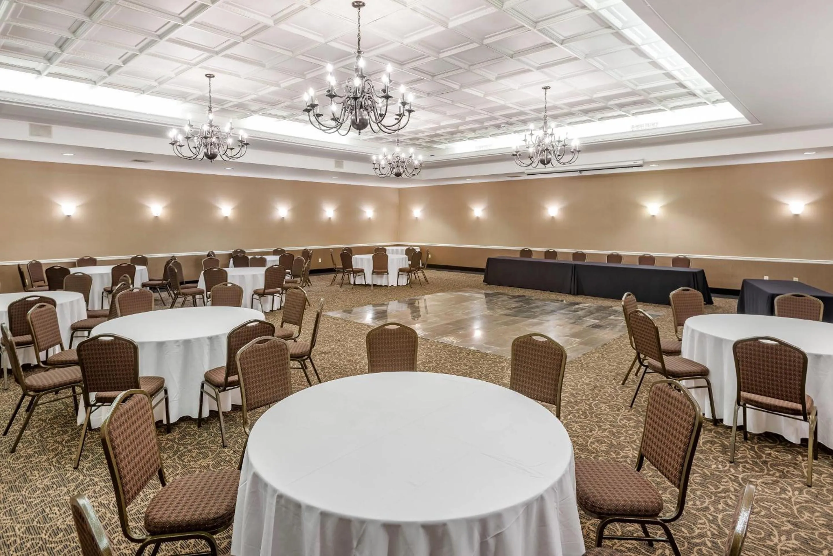 Meeting/conference room in Comfort Suites Bethlehem Near Lehigh University and LVI Airport