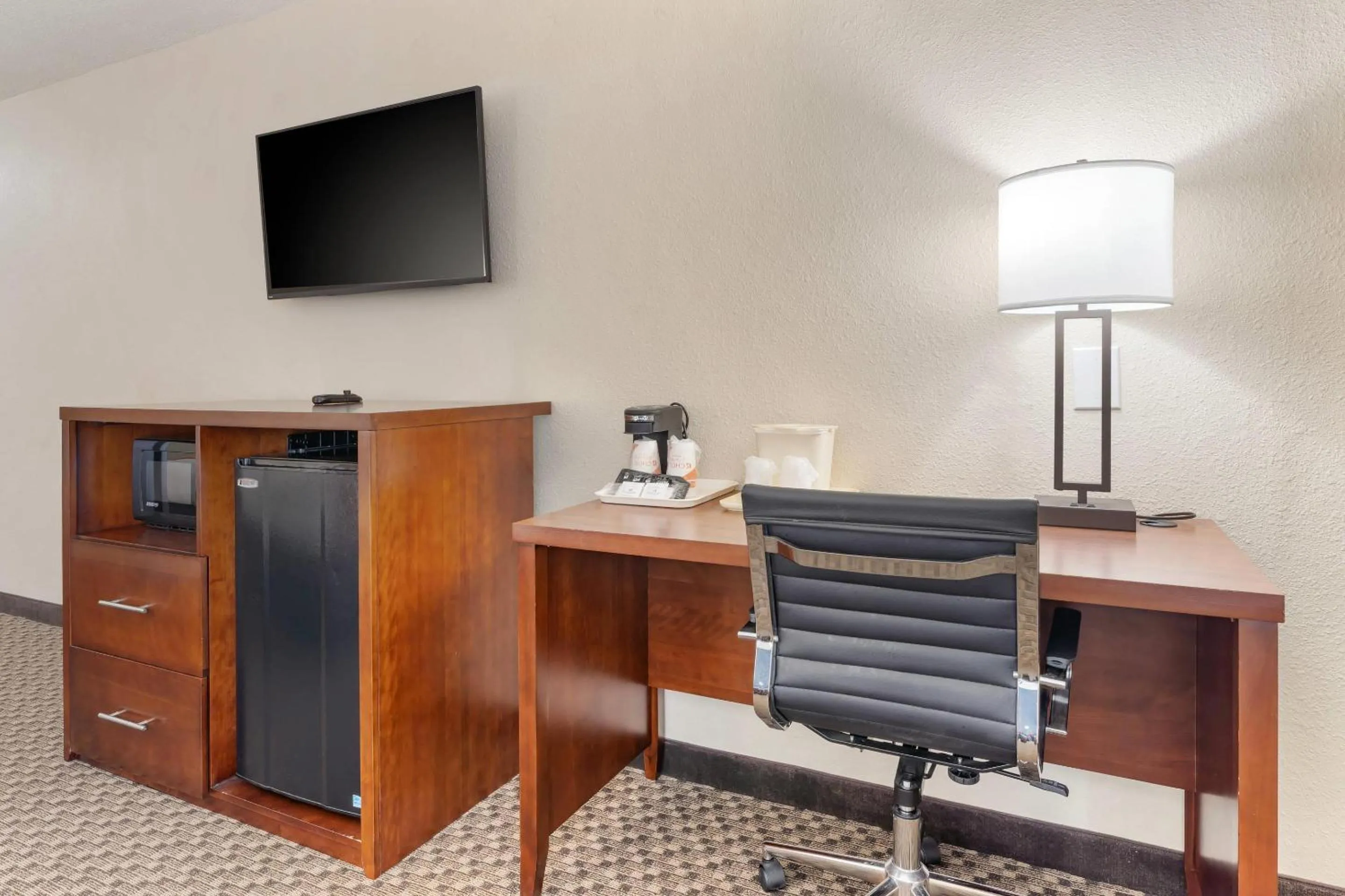 Bedroom in Comfort Inn Ebensburg