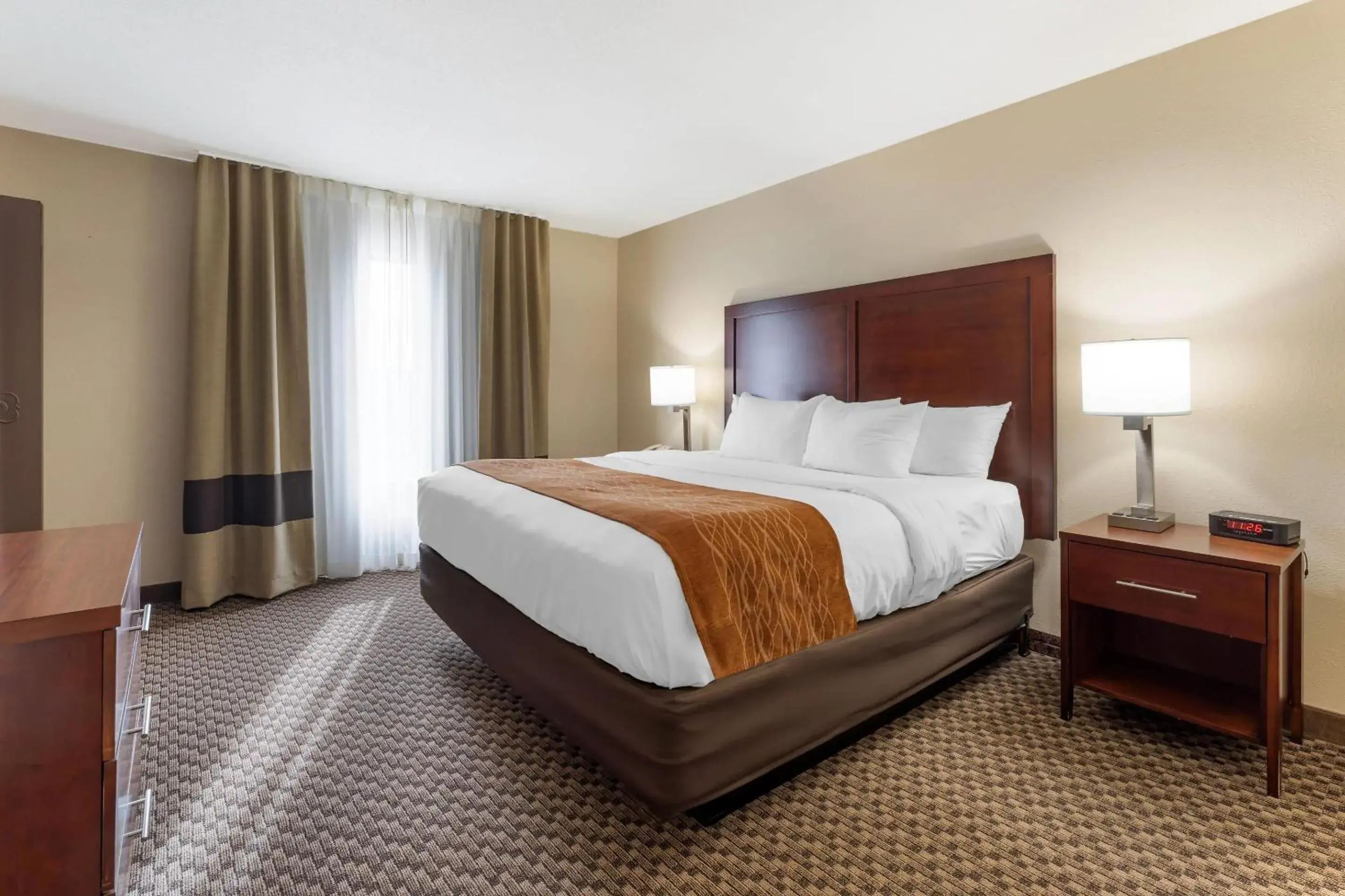 Bedroom, Bed in Comfort Inn Ebensburg Bedroom, Bed in Comfort Inn Ebensburg