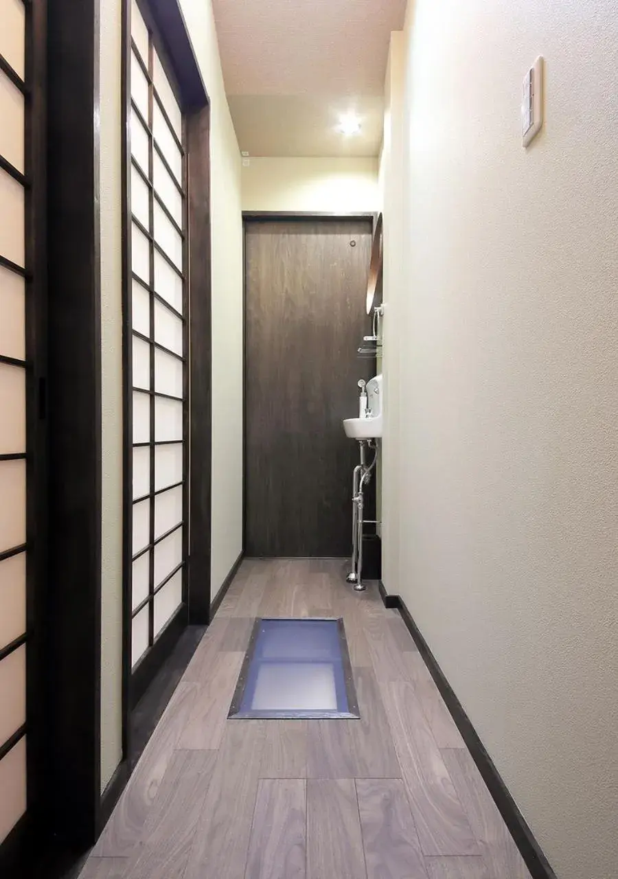 Property building in Guest House Nishijin Yui Property building in Guest House Nishijin Yui