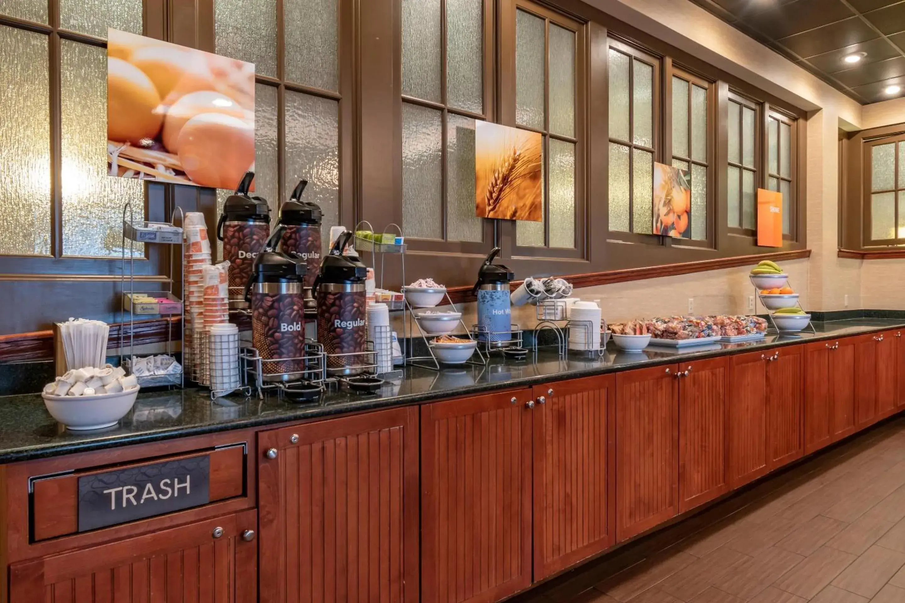 Breakfast in Comfort Suites Downtown Carlisle Breakfast in Comfort Suites Downtown Carlisle