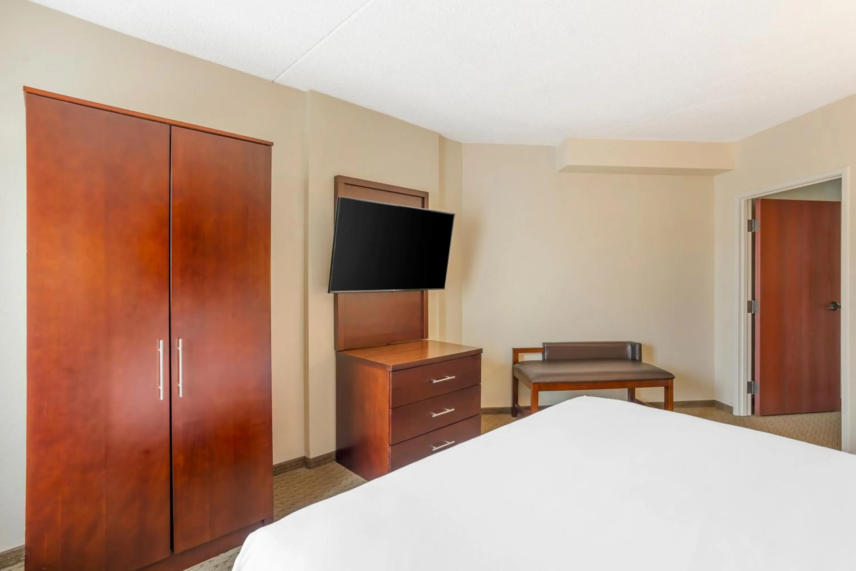 Bed in Comfort Suites State College near Penn State - Steps Away from PSU!