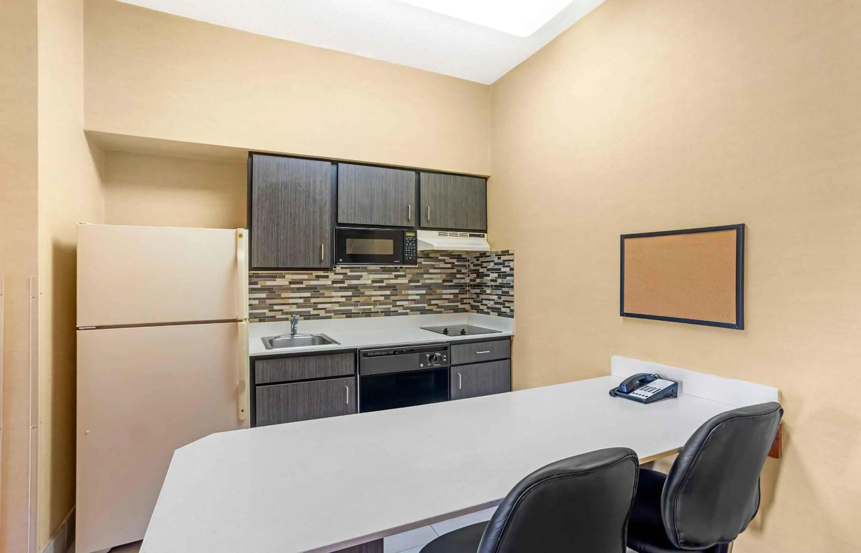 Kitchen or kitchenette in Extended Stay America Suites - Lancaster County