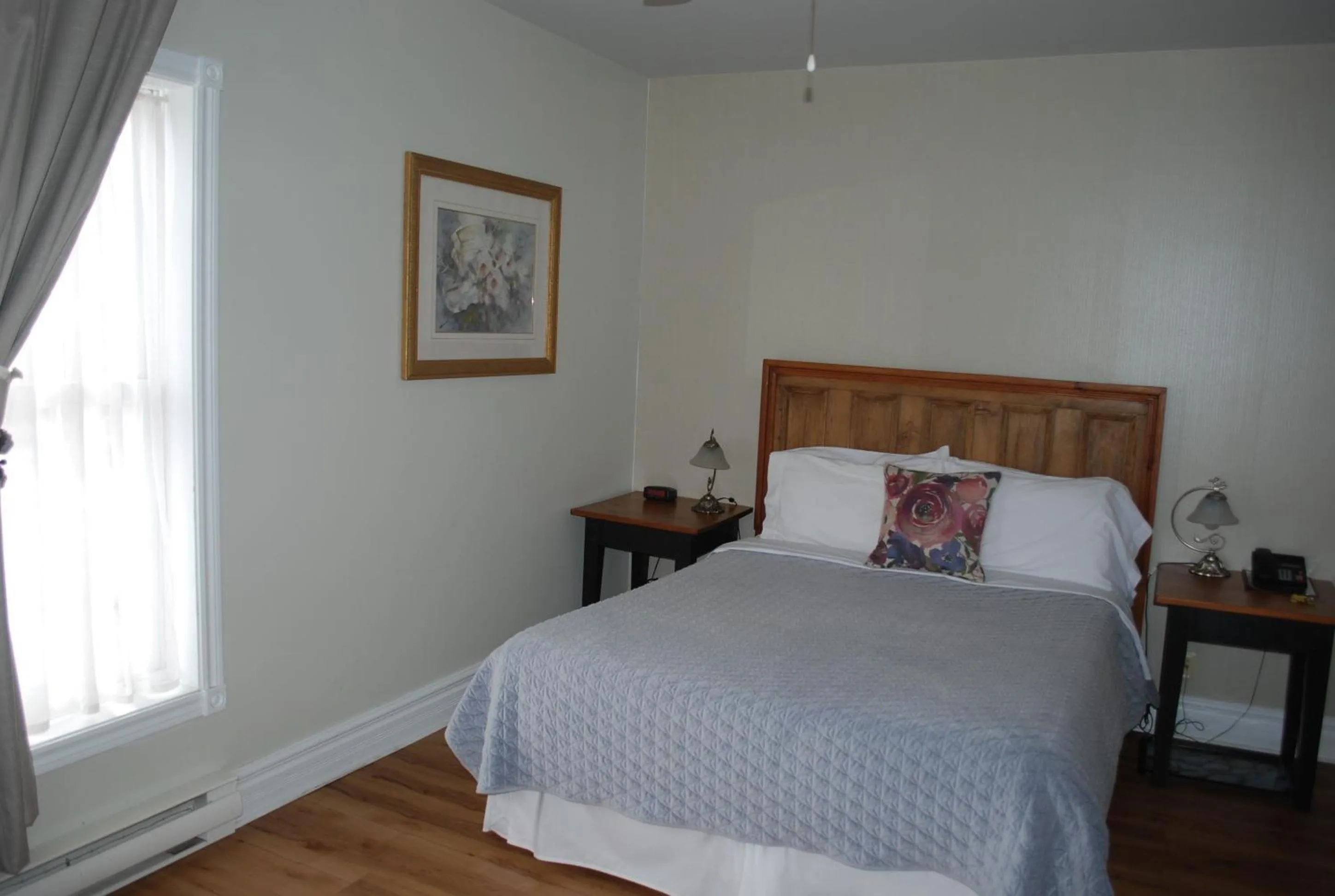 Bed in AUBERGE Knowlton