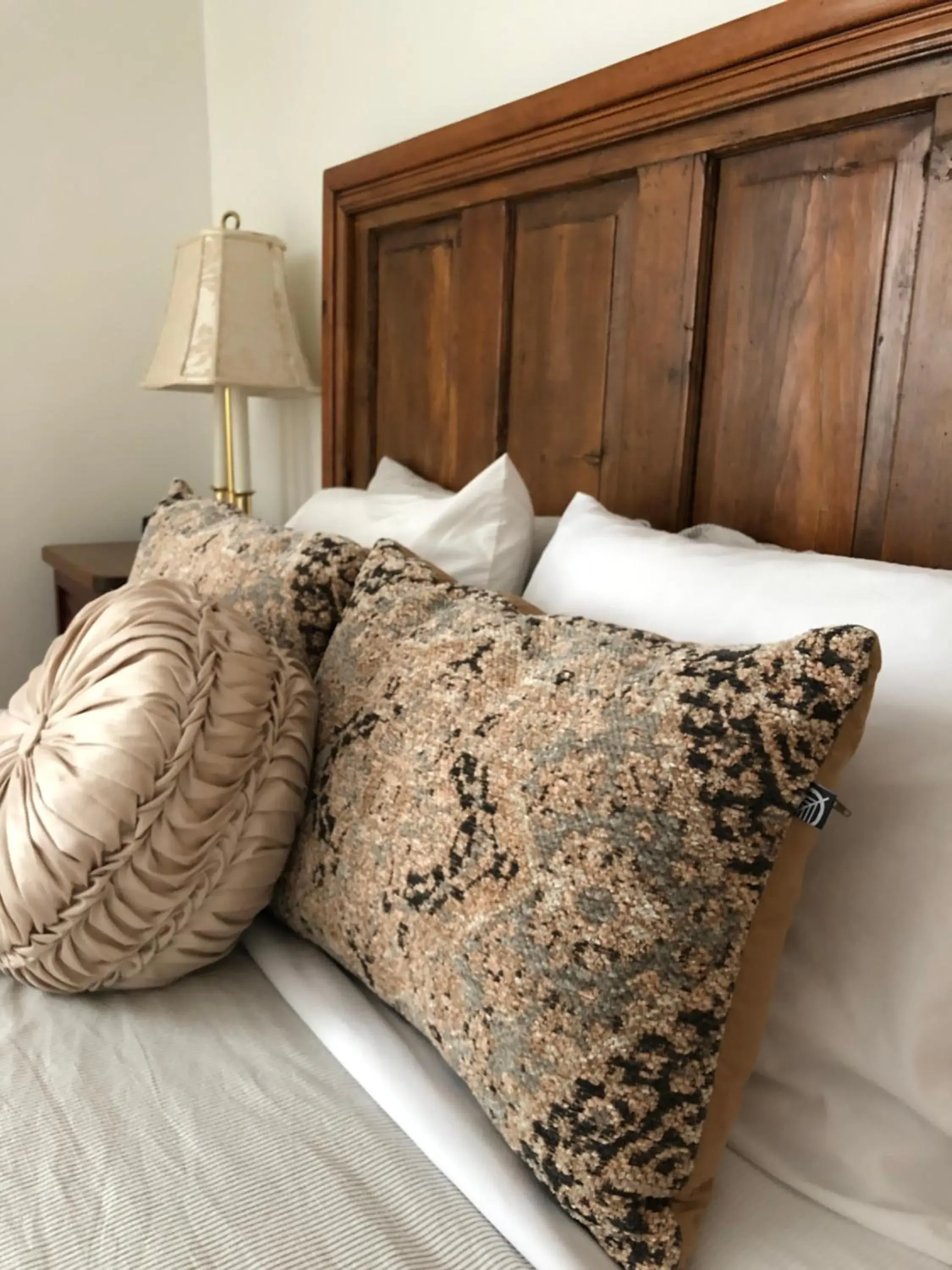 Bed in AUBERGE Knowlton Bed in AUBERGE Knowlton