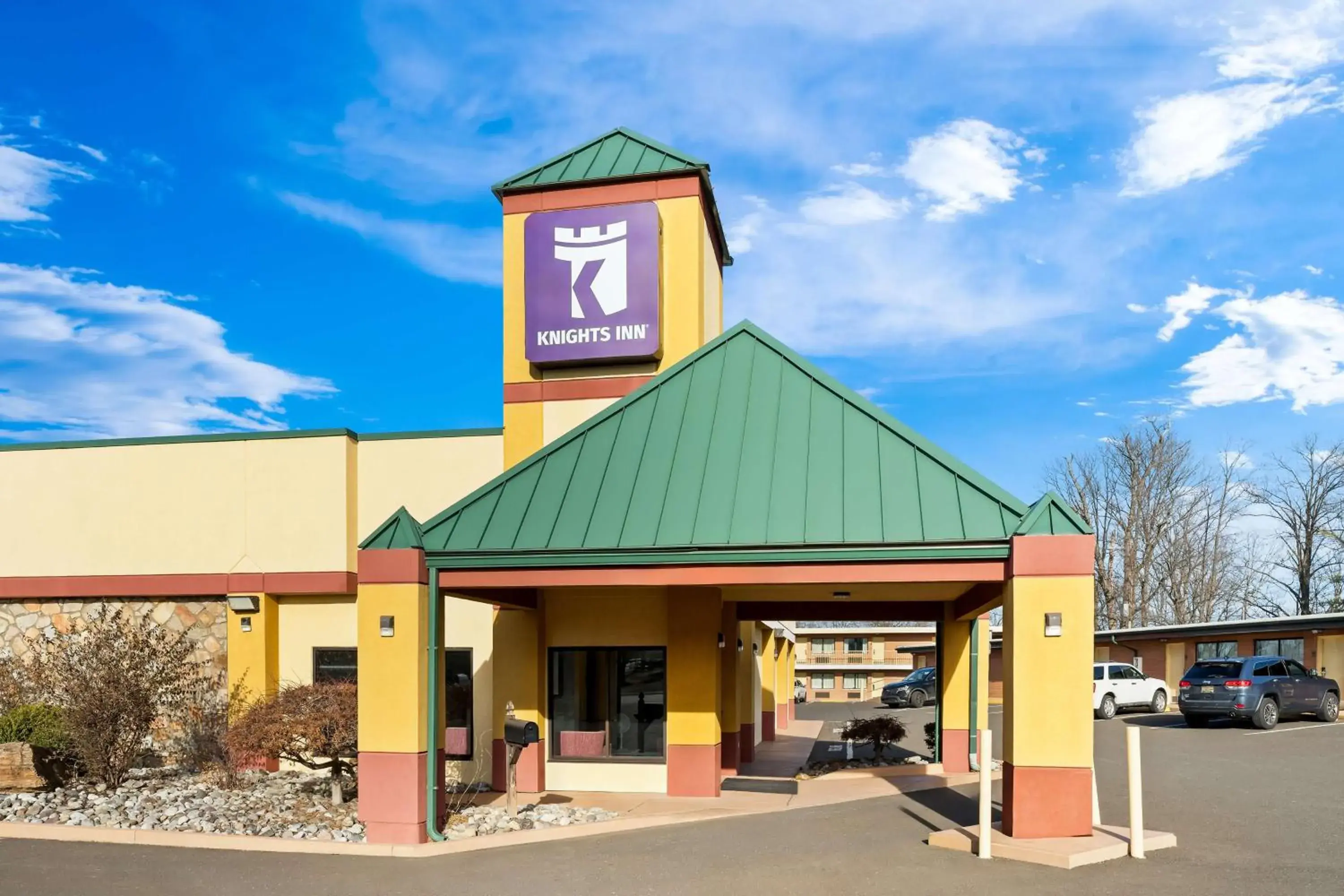 Property building in Knights Inn Montgomeryville Property building in Knights Inn Montgomeryville