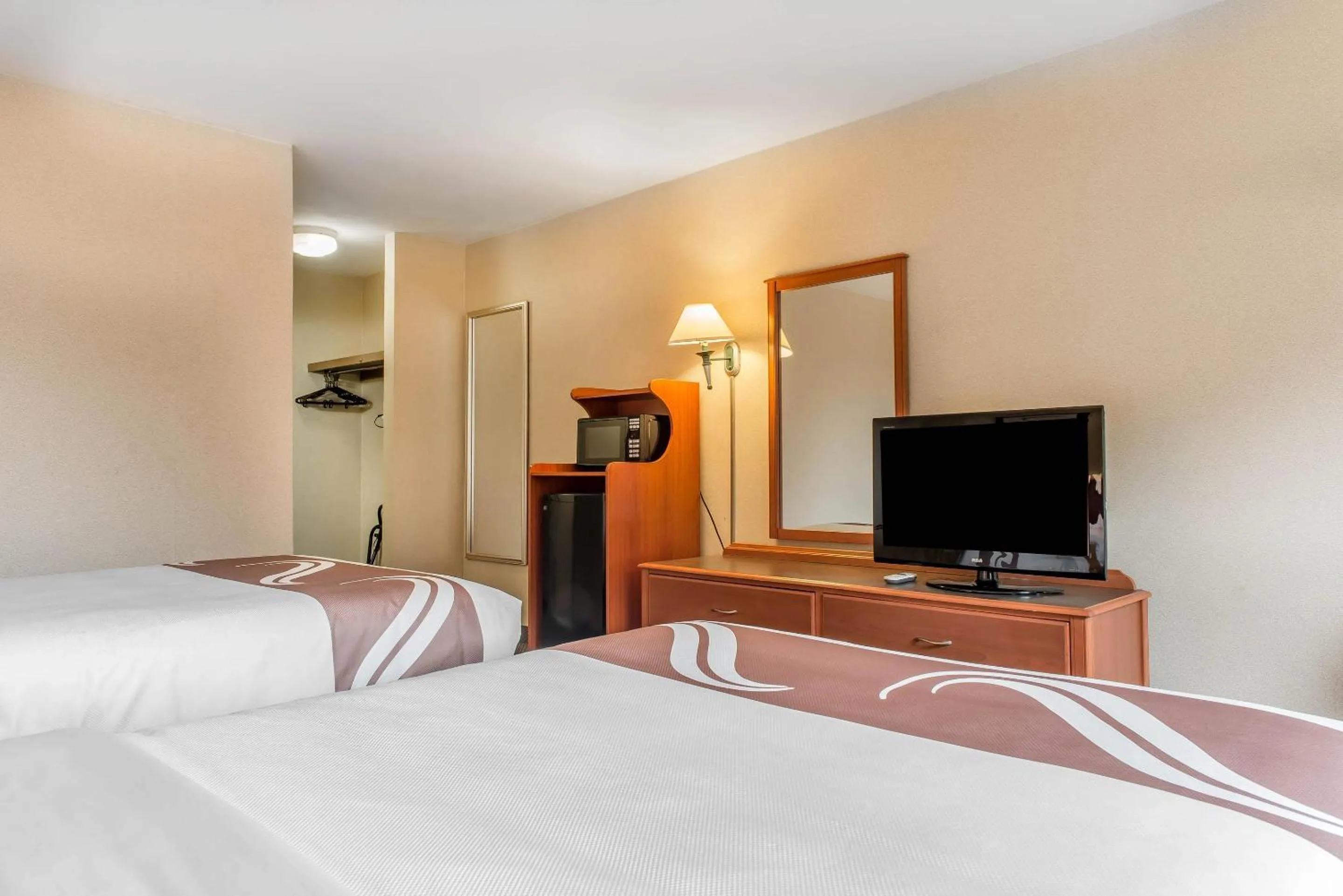 Bedroom, Bed in Quality Inn