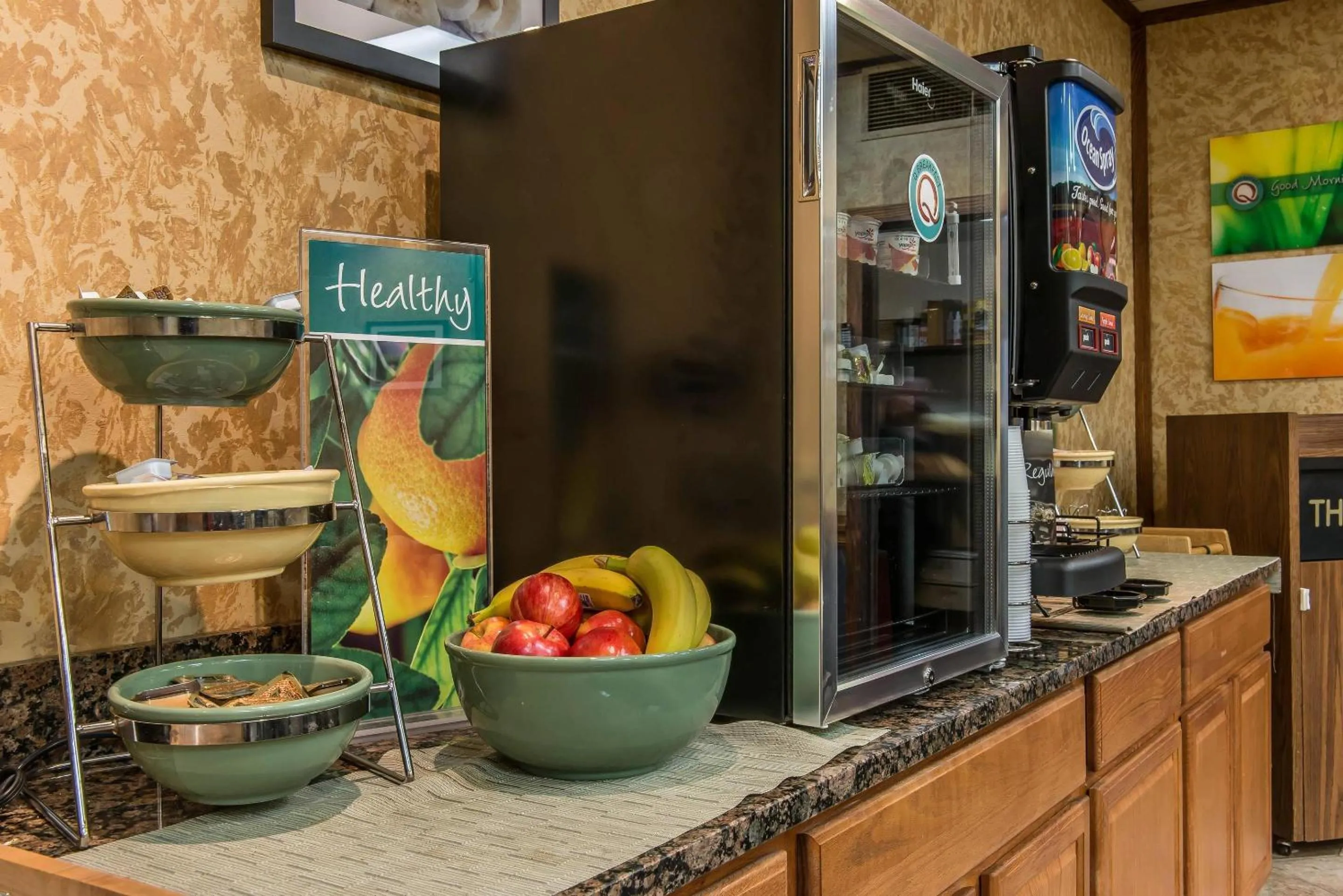 Breakfast in Quality Inn