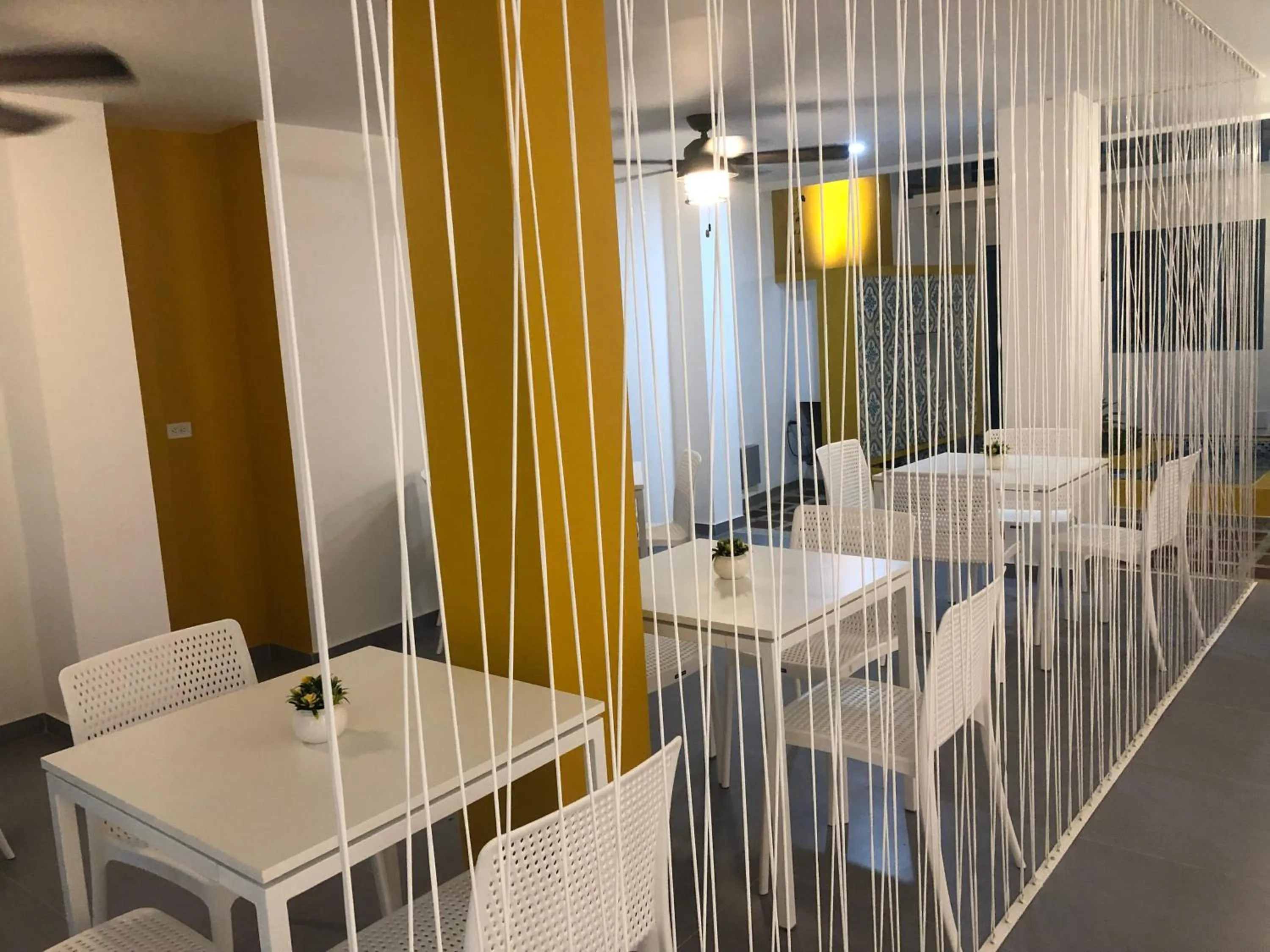 Restaurant/places to eat in Akuamarina Hotel