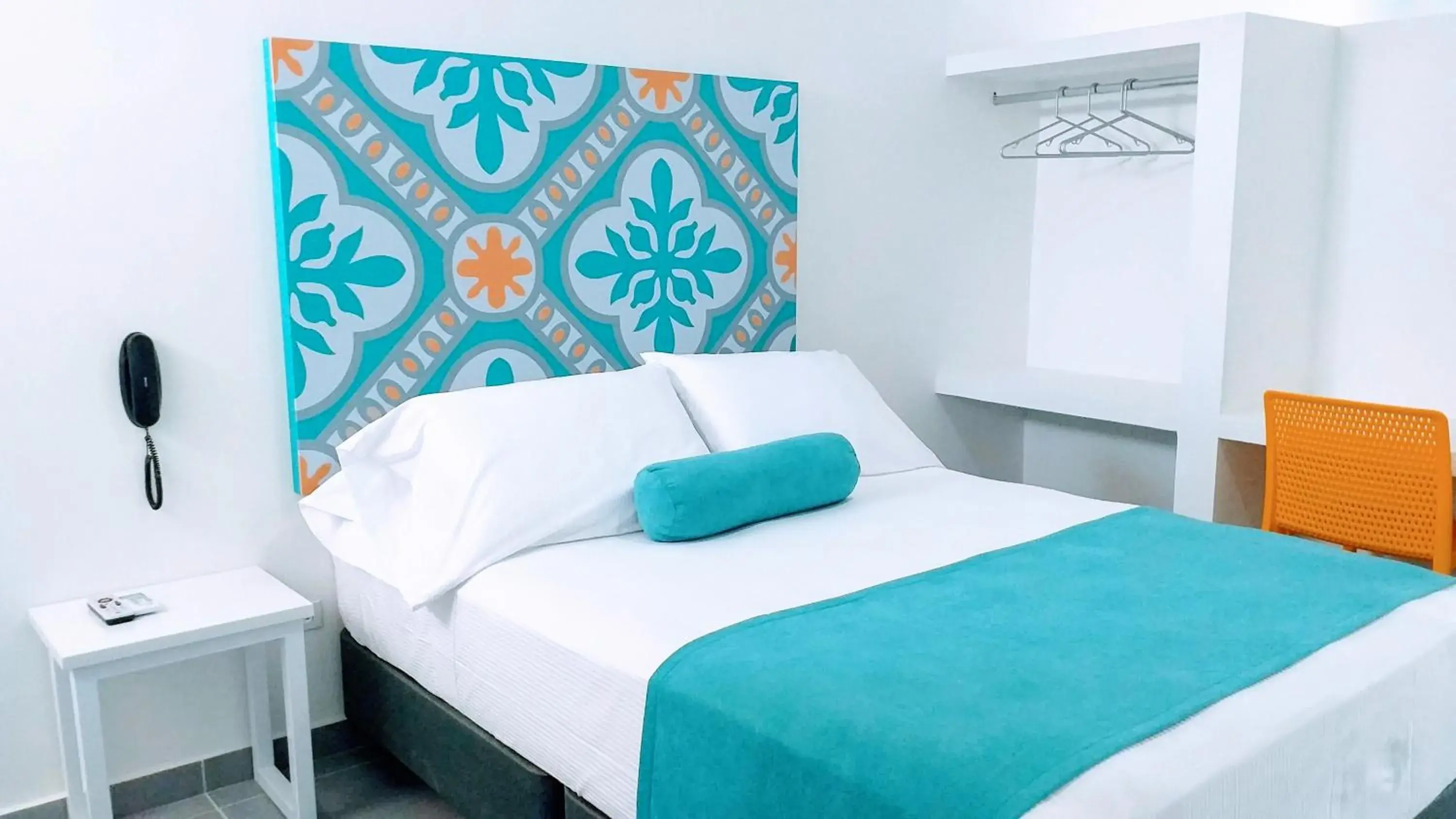 Staff, Bed in Akuamarina Hotel Staff, Bed in Akuamarina Hotel