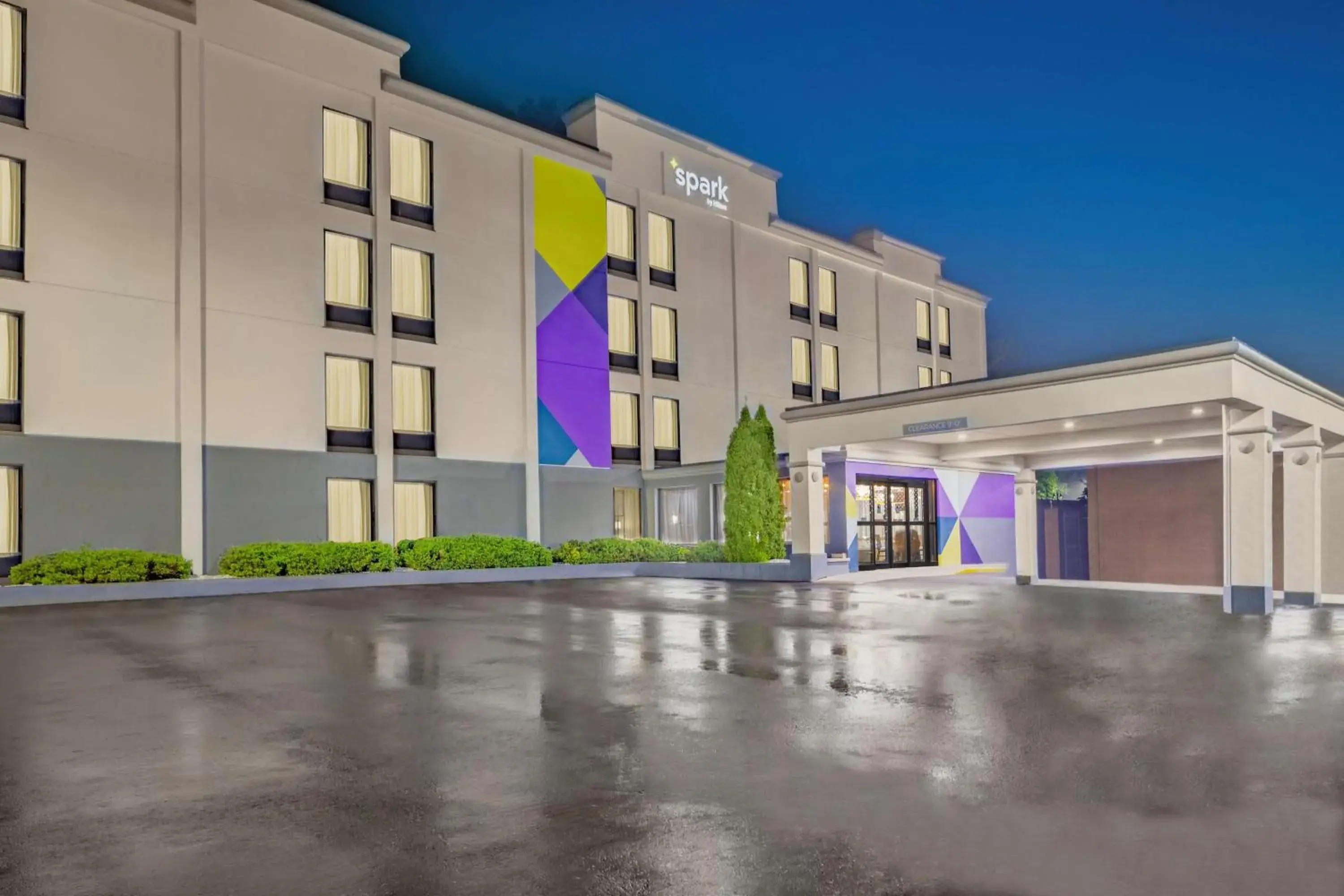Property building in Spark by Hilton Clarks Summit Property building in Spark by Hilton Clarks Summit