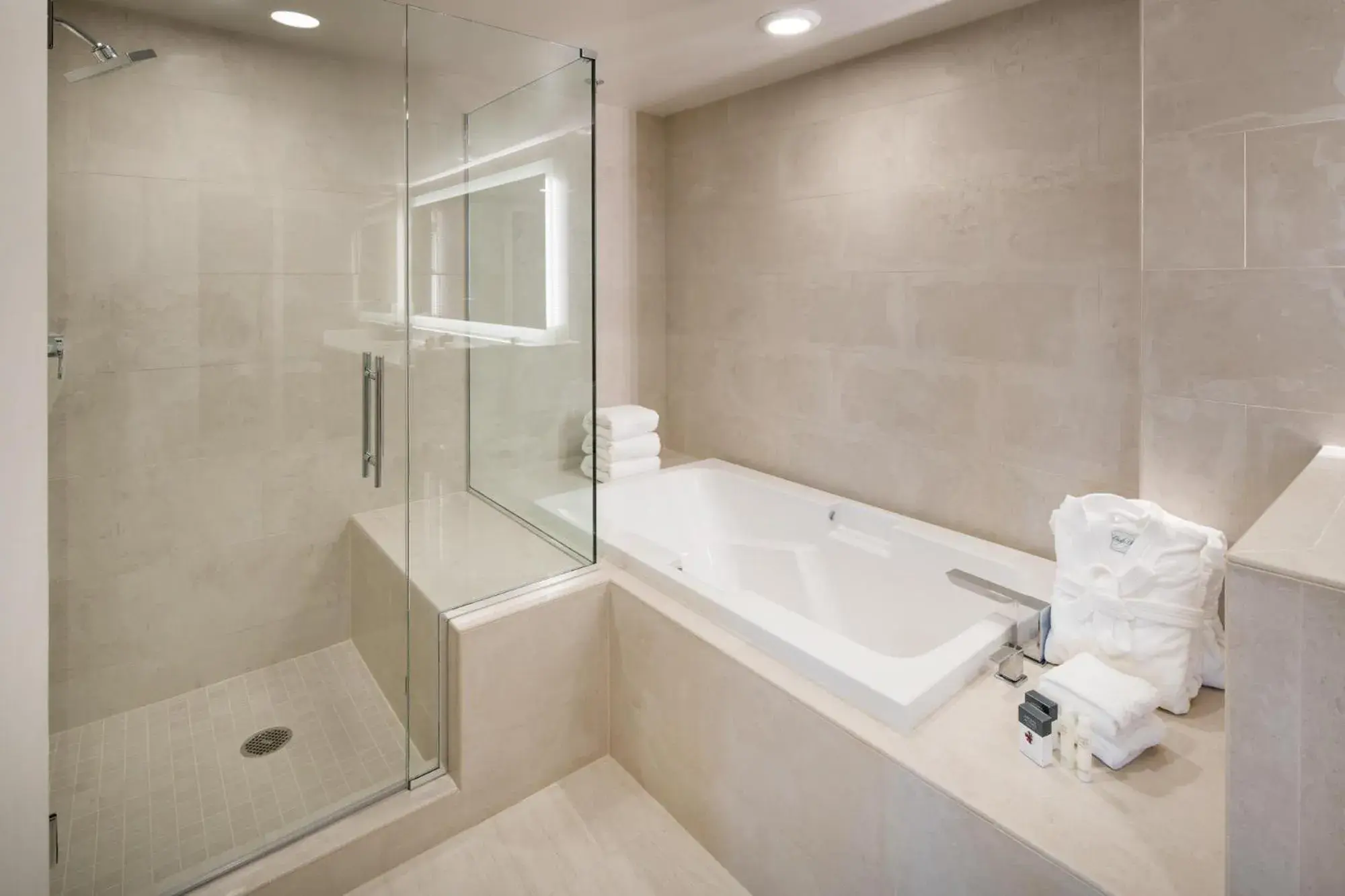 Two-Bedroom King Suite with Tub in DoubleTree by Hilton Denver Tech Two-Bedroom King Suite with Tub in DoubleTree by Hilton Denver Tech