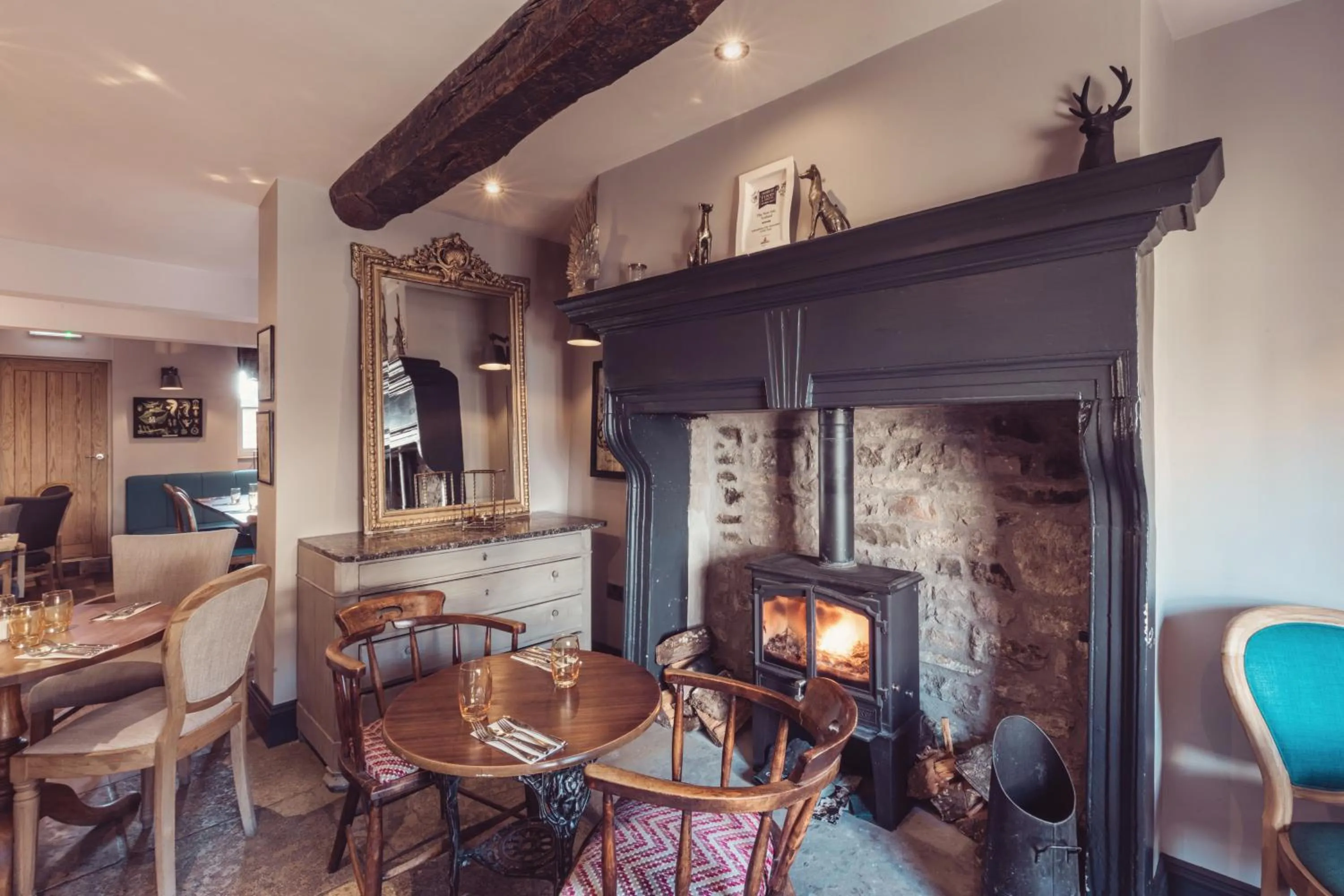 Restaurant/places to eat in The New Inn