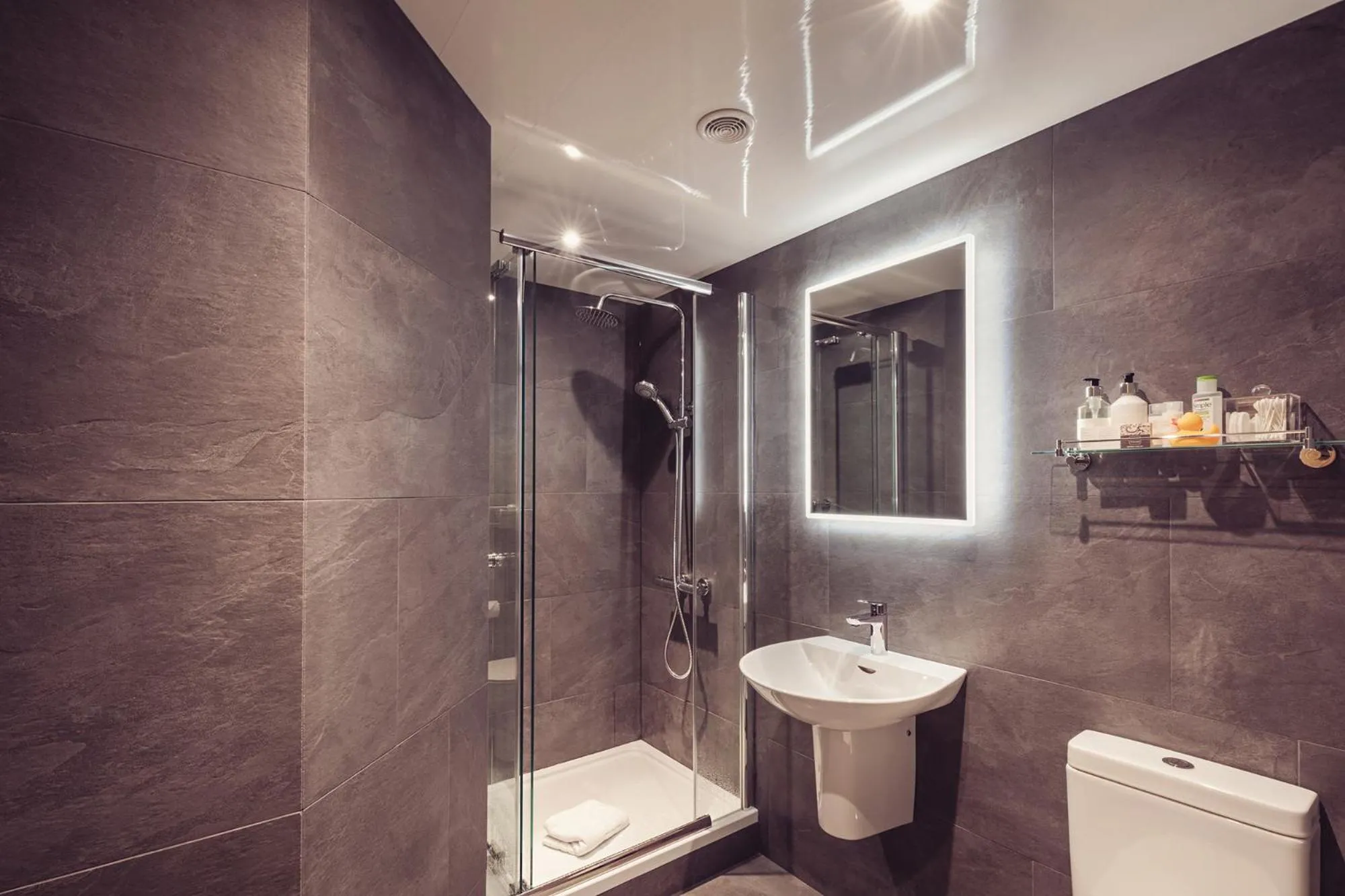 Bathroom in The New Inn