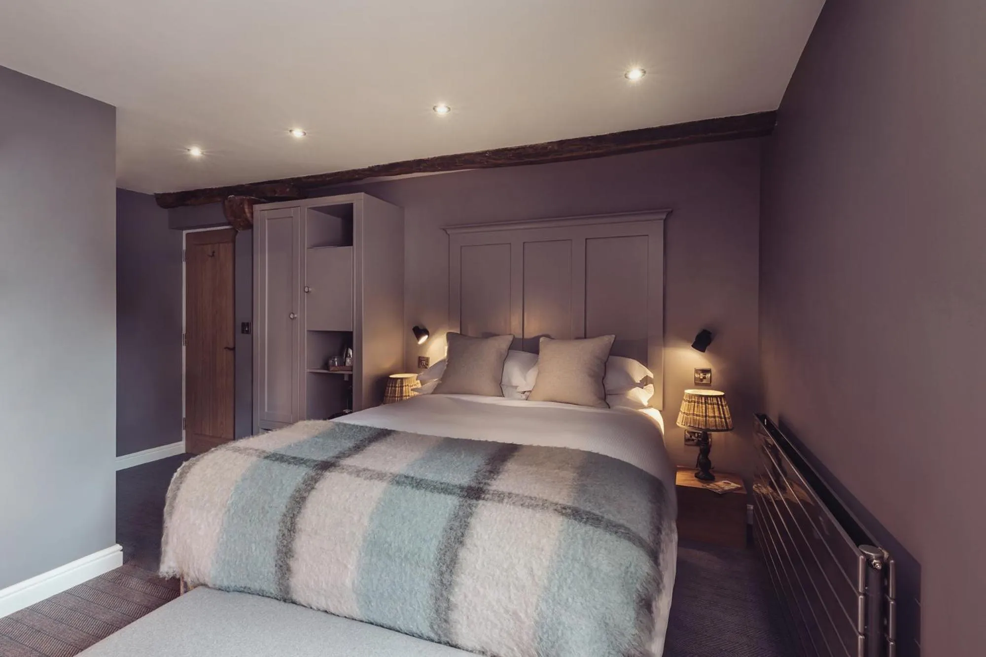 Bedroom, Bed in The New Inn