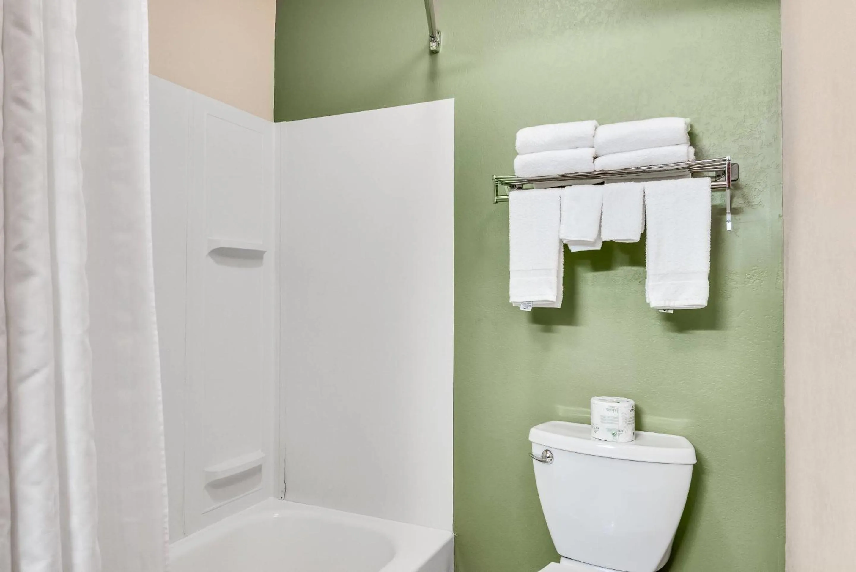 Bedroom in Sleep Inn & Suites Gettysburg