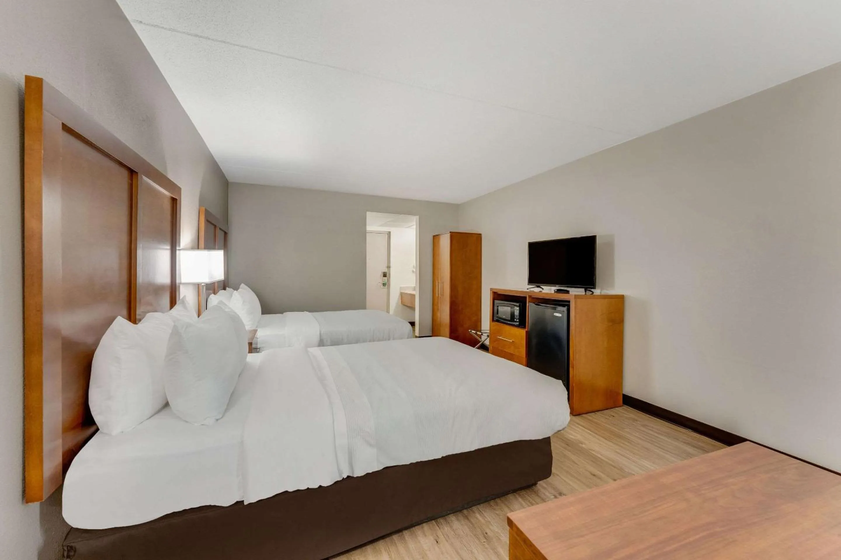 Bedroom, Bed in Quality Inn Easton