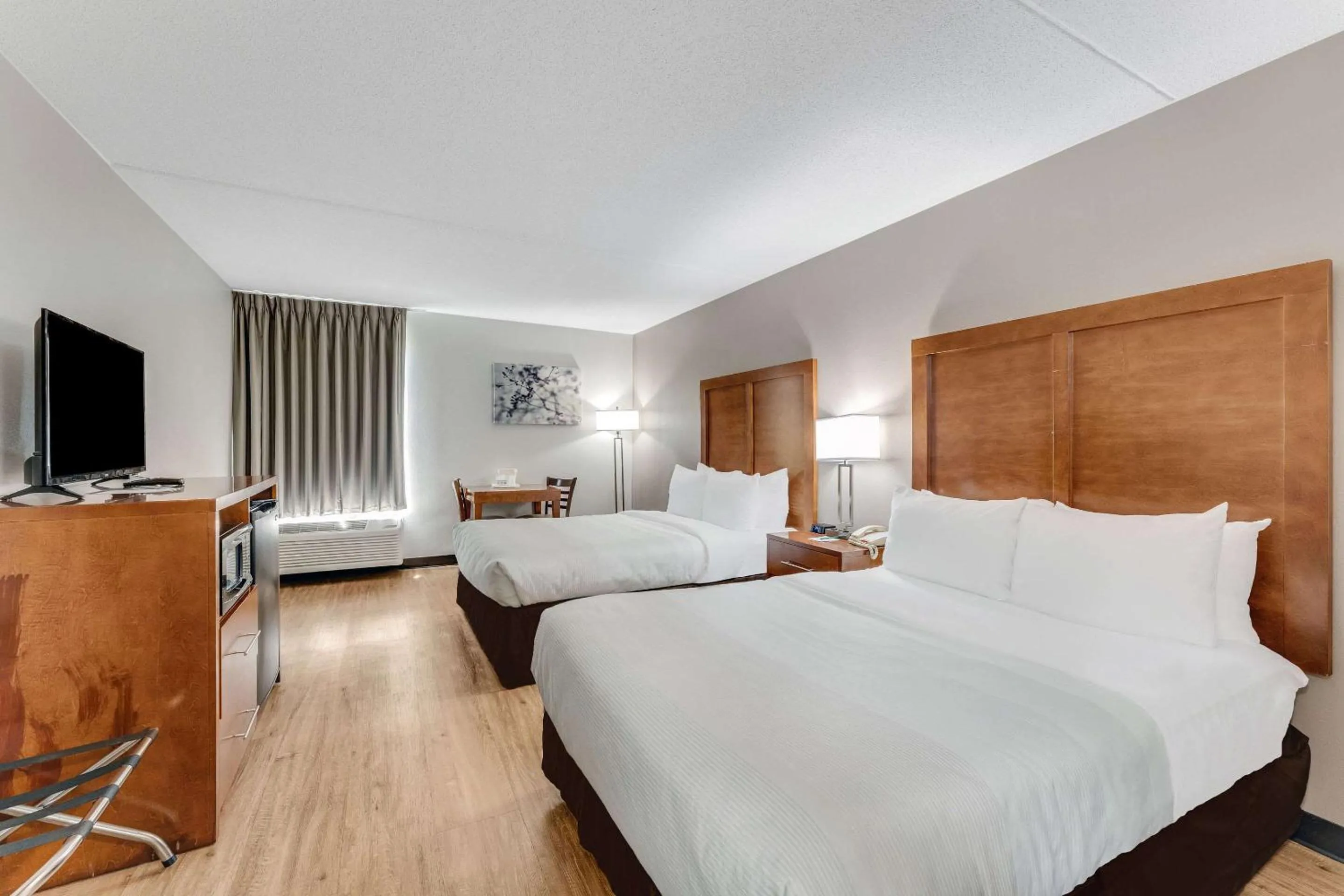 Bedroom, Bed in Quality Inn Easton