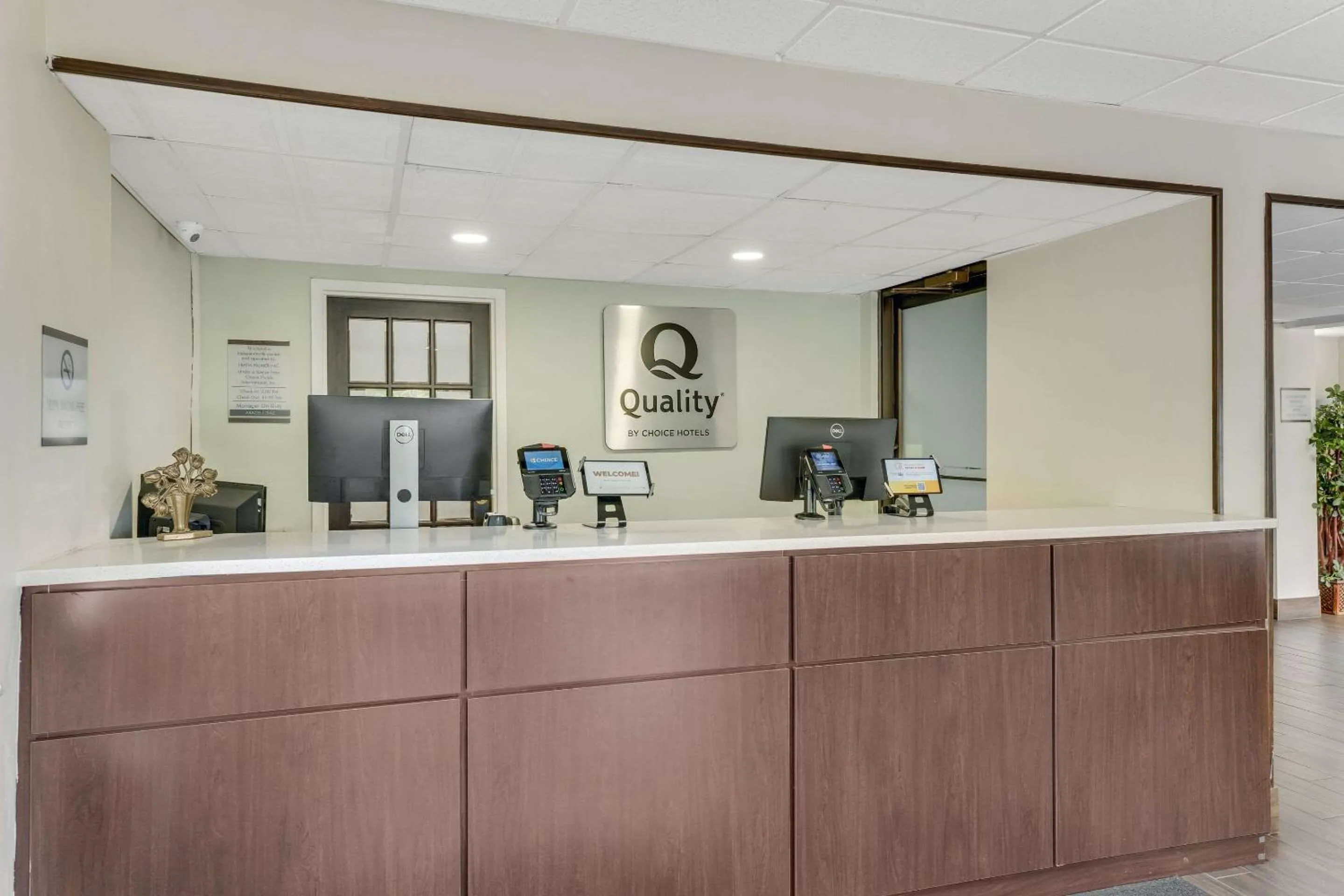 Lobby or reception in Quality Inn Easton
