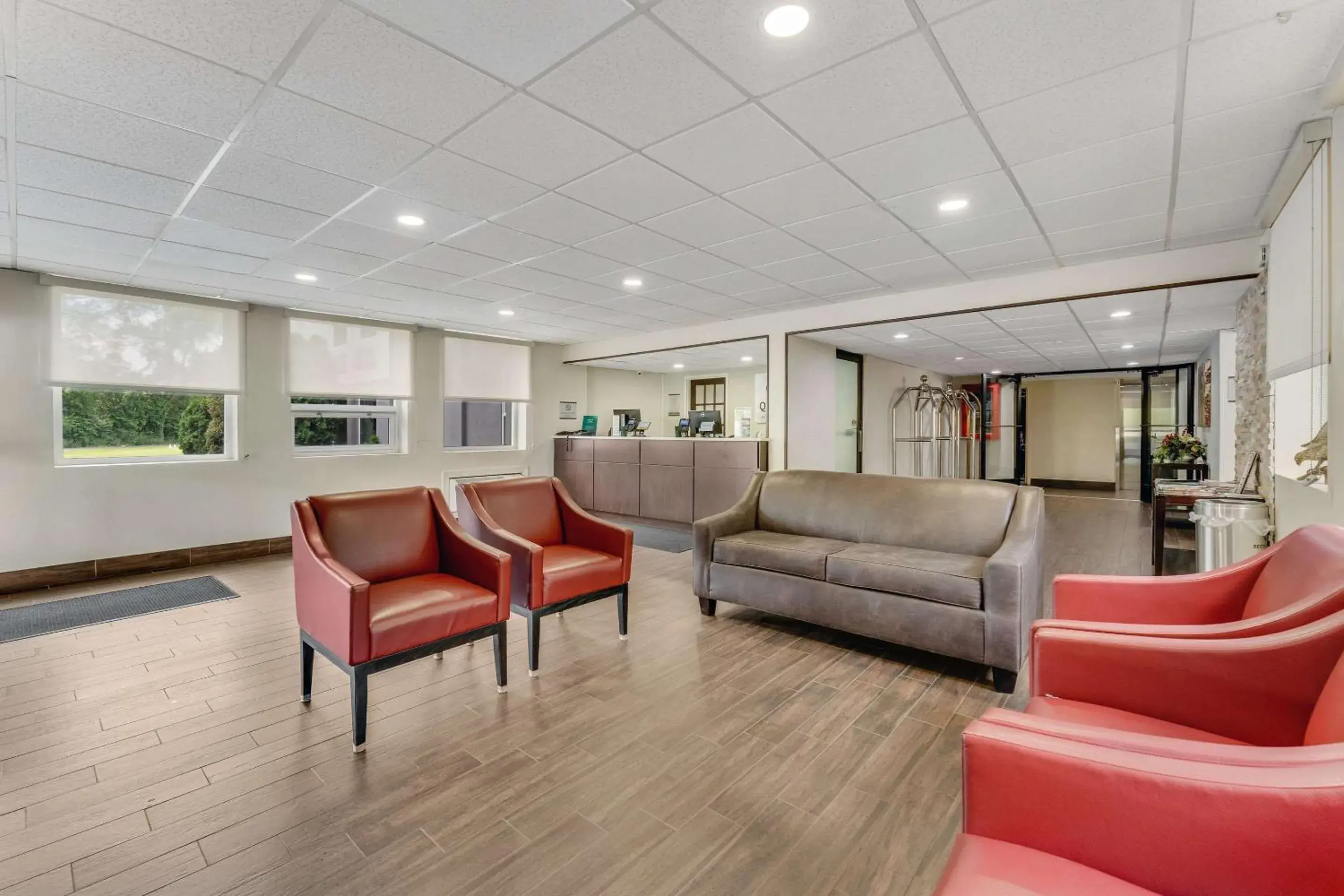 Lobby or reception in Quality Inn Easton Lobby or reception in Quality Inn Easton