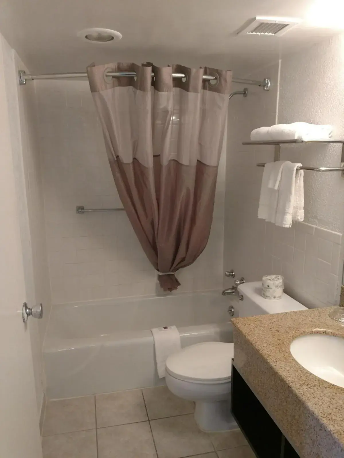 Bathroom in Motel 6-Clarion, PA Bathroom in Motel 6-Clarion, PA