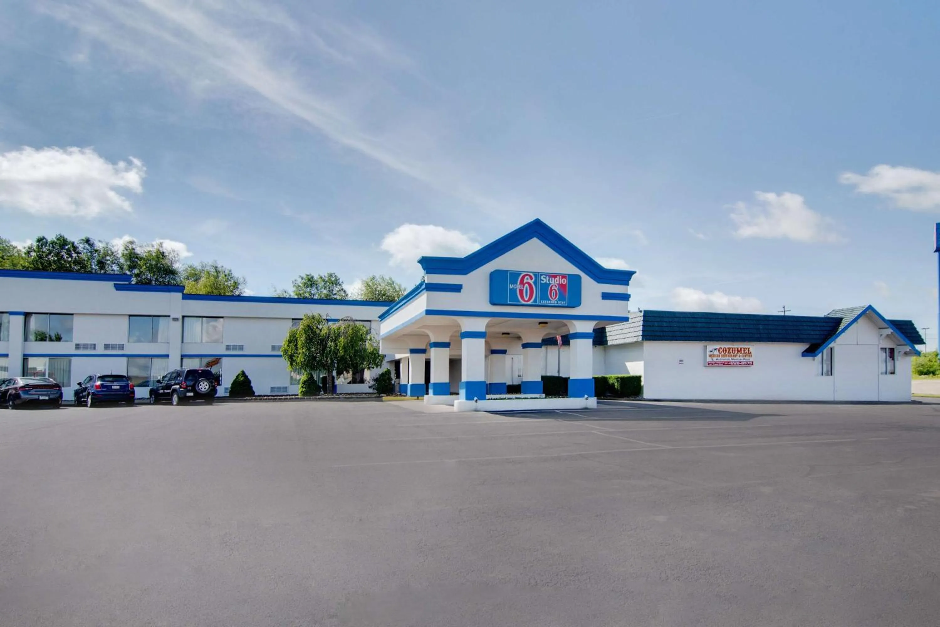 Property building in Motel 6-Clarion, PA