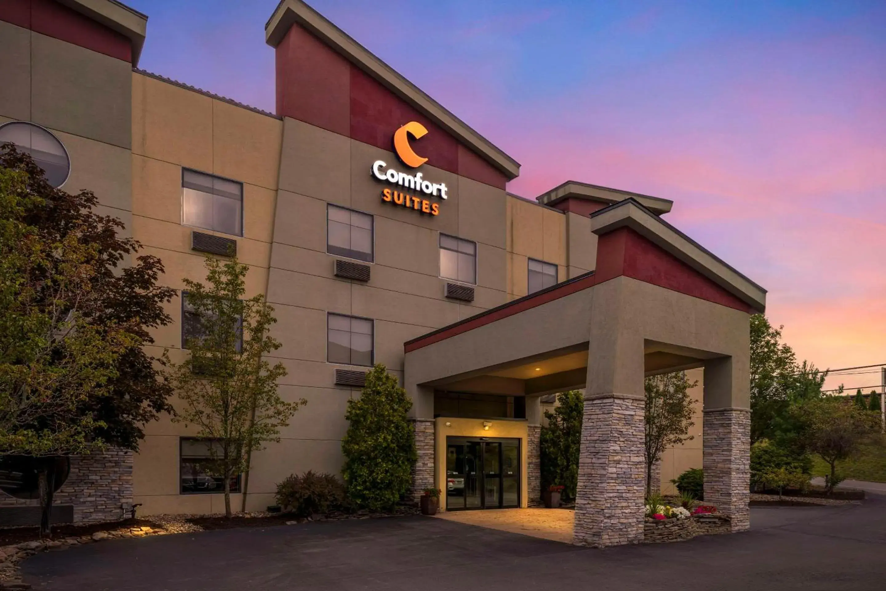Property building in Comfort Suites Monaca Property building in Comfort Suites Monaca