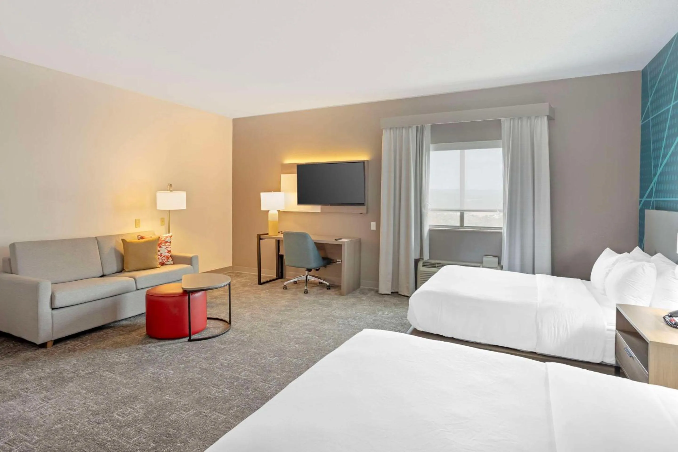 Photo of the whole room, Bed in Comfort Suites