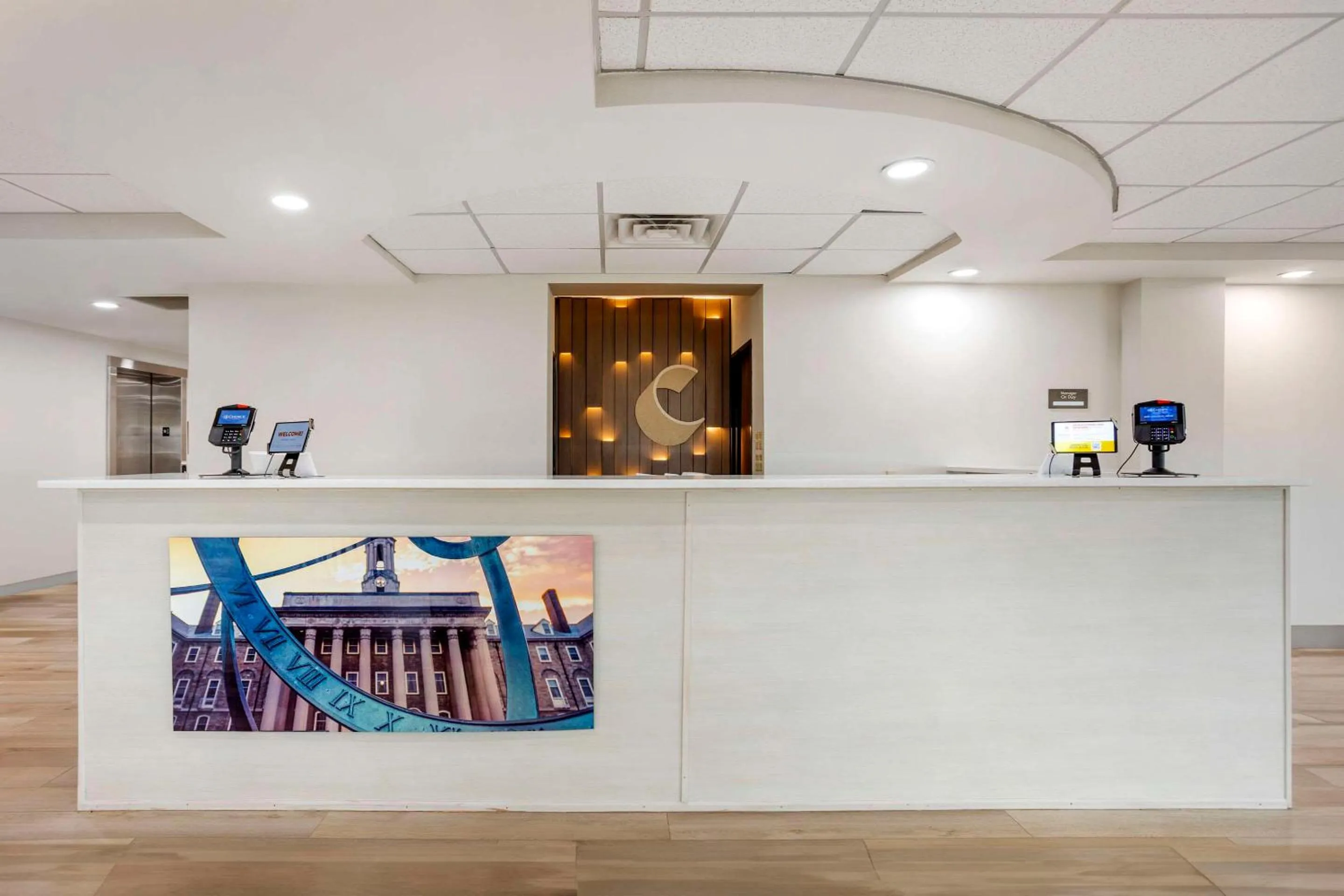 Lobby or reception in Comfort Suites