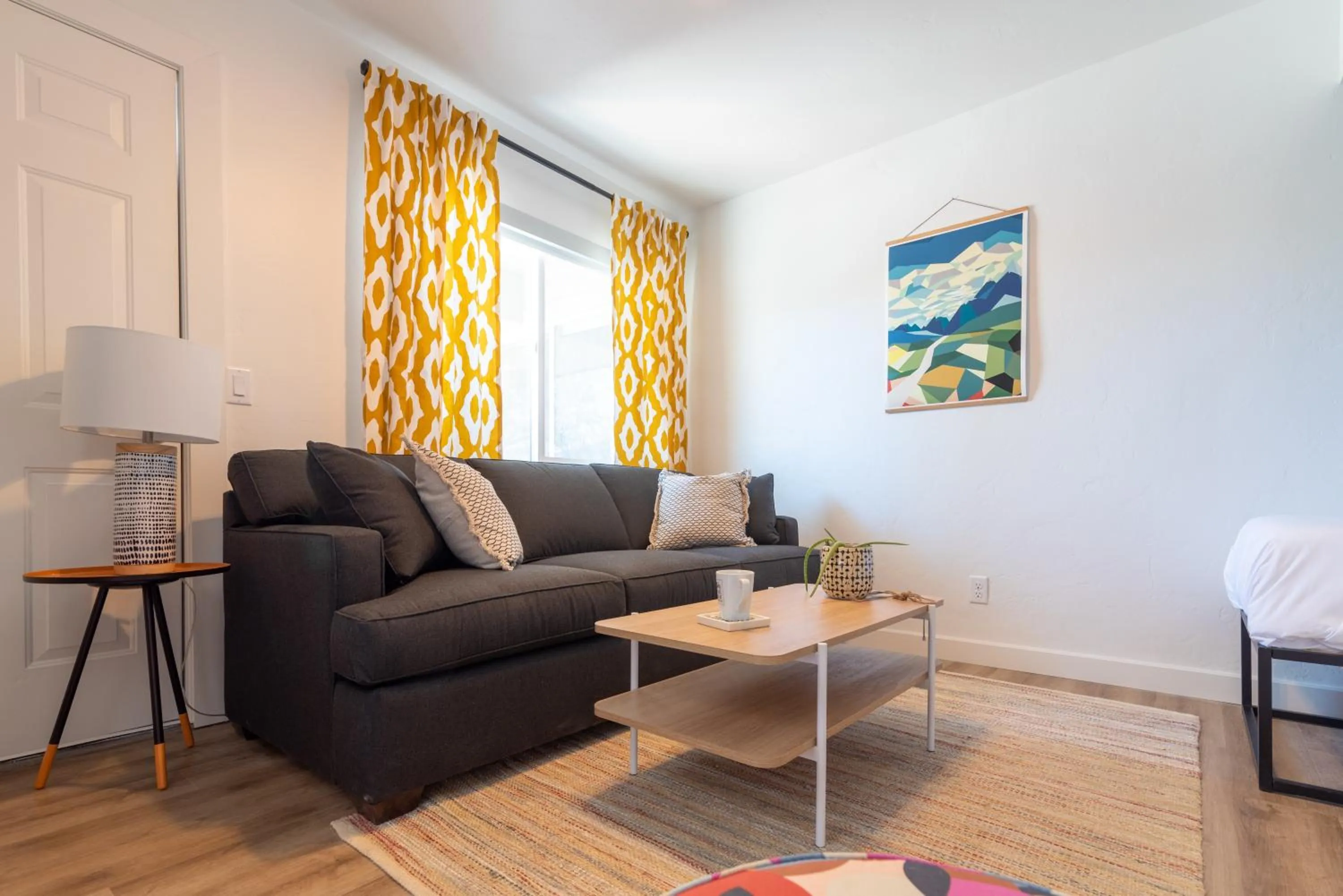 Living room in Spoke and Vine Motel