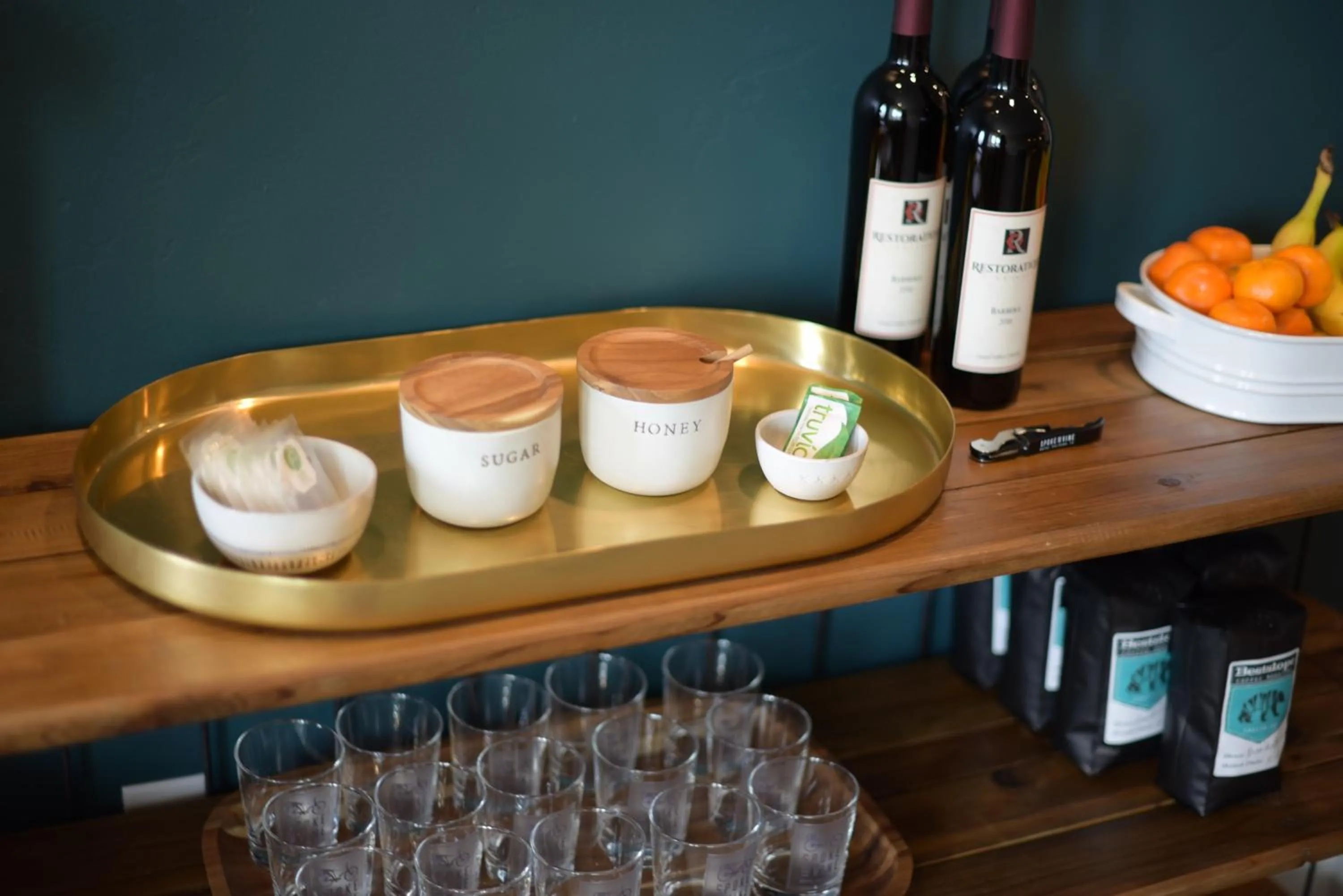 Coffee/tea facilities in Spoke and Vine Motel