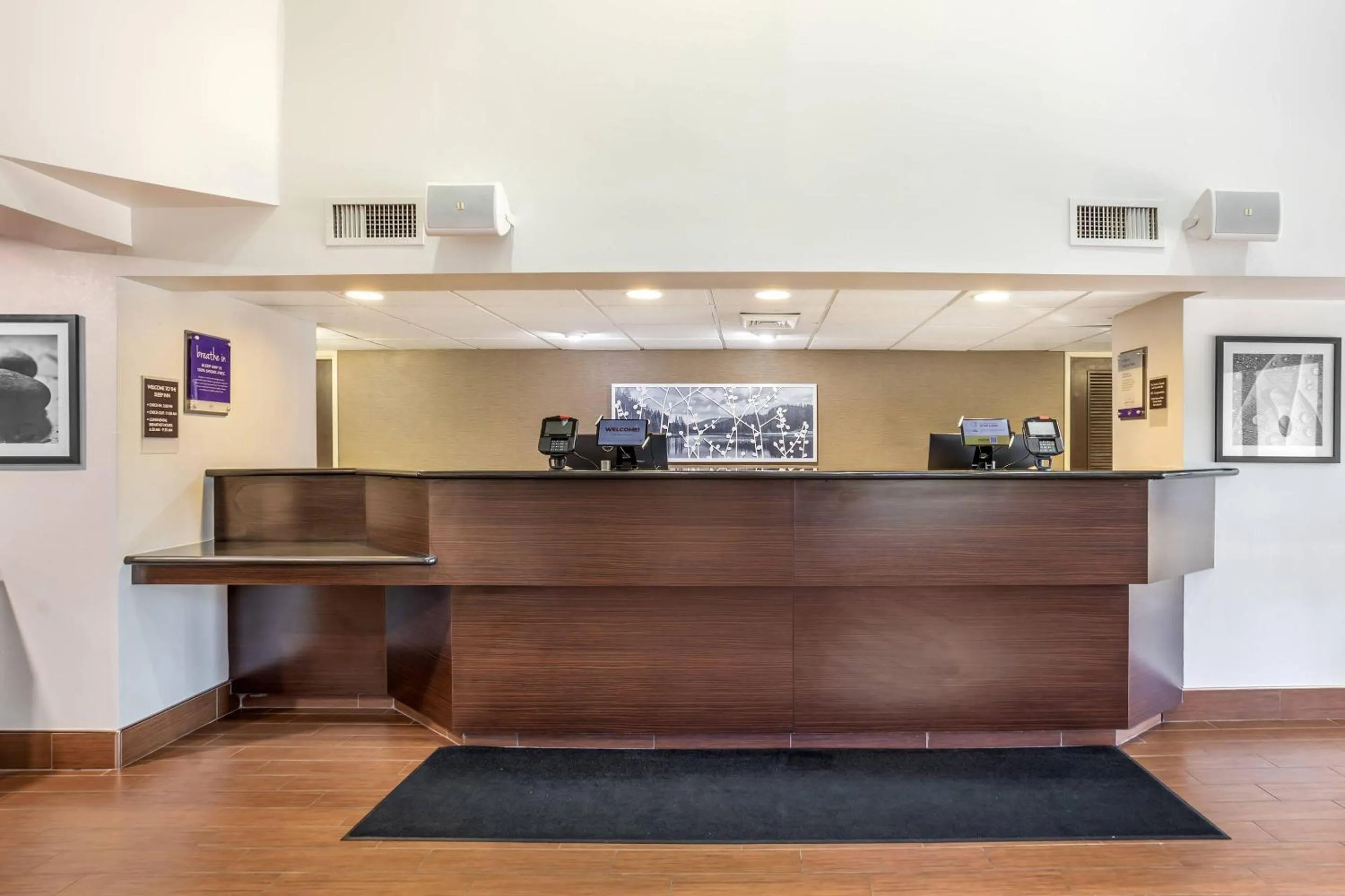 Lobby or reception in Sleep Inn State College near Penn State - Less than 1 Mile to PSU!