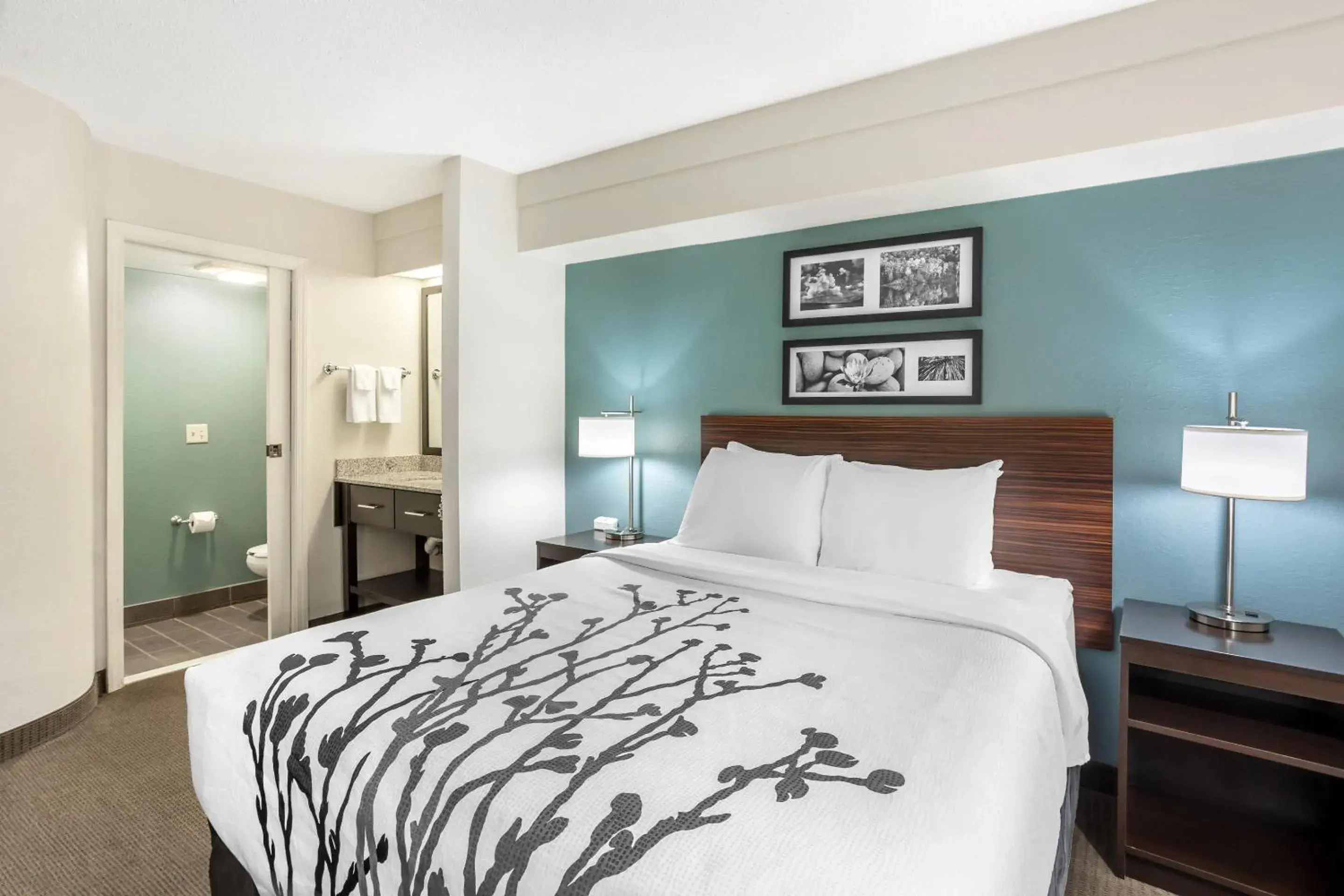 Bedroom, Bed in Sleep Inn State College near Penn State - Less than 1 Mile to PSU! Bedroom, Bed in Sleep Inn State College near Penn State - Less than 1 Mile to PSU!