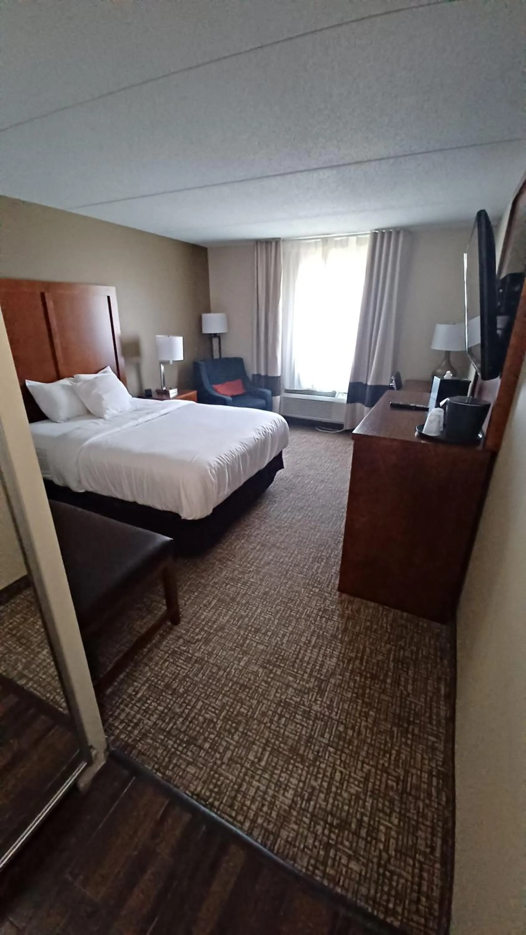 View (from property/room), Bed in Wingate by Wyndham Pittsburgh New Stanton