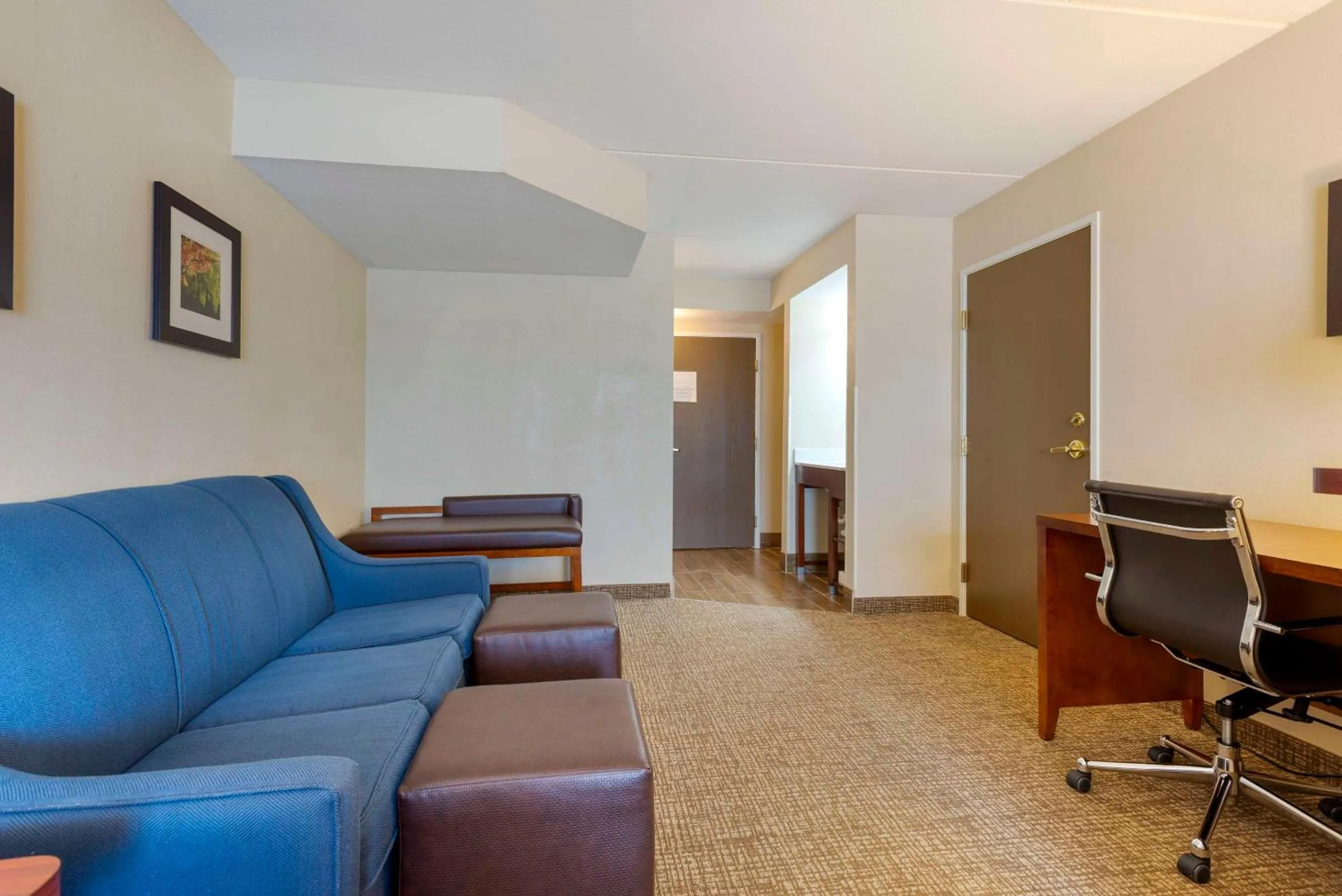 Bedroom in Comfort Inn & Suites Wilkes Barre - Arena